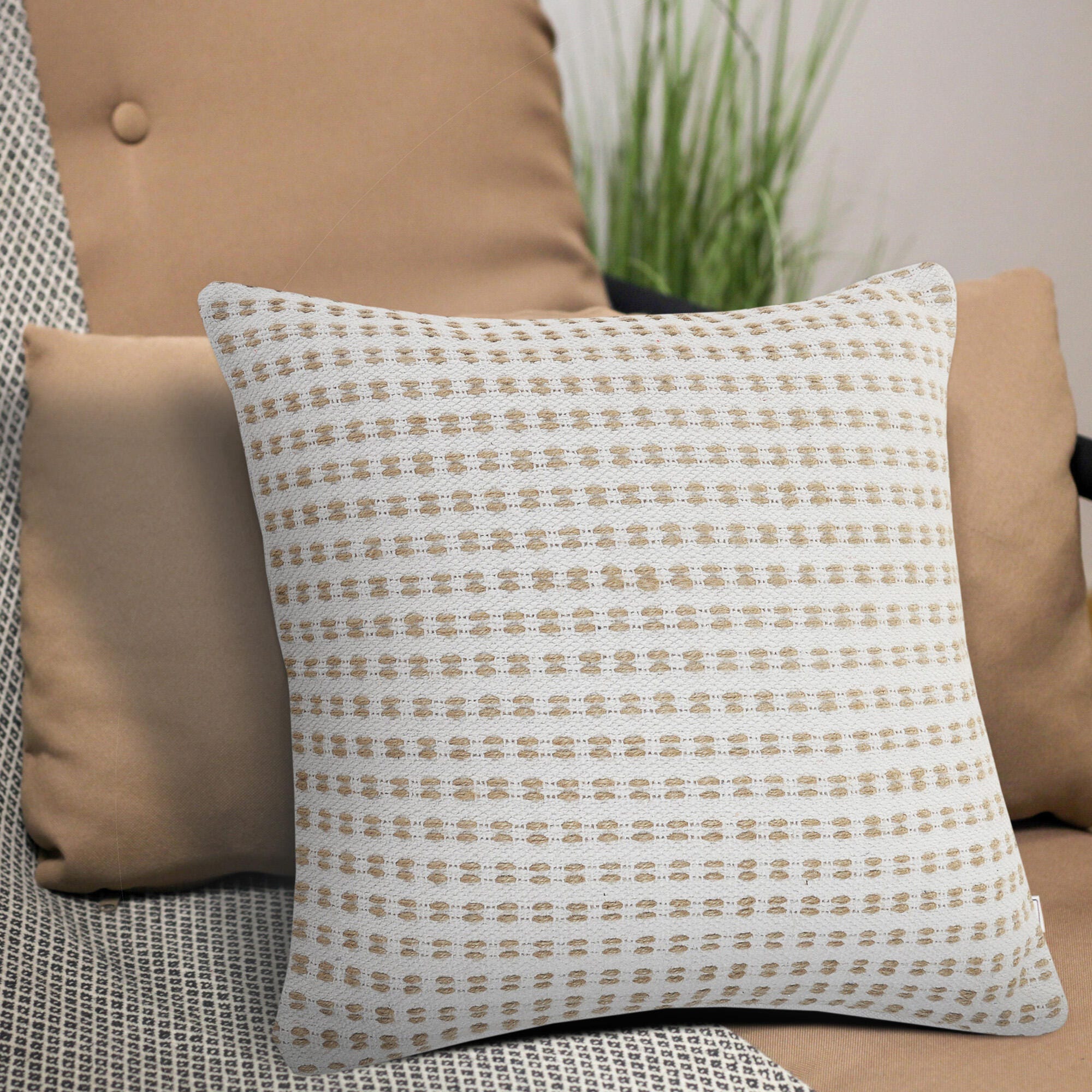 Suvii Home Rachel Decorative Throw Pillow, , rollover