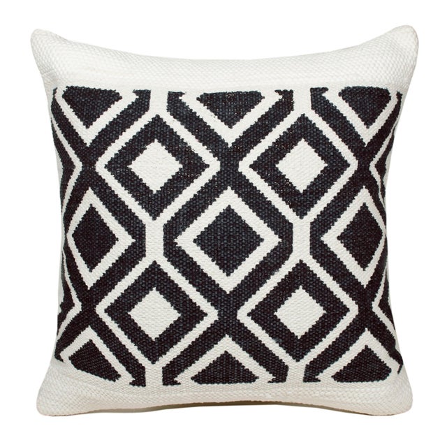 Suvii Home Madison Geometric Decorative Throw Pillow