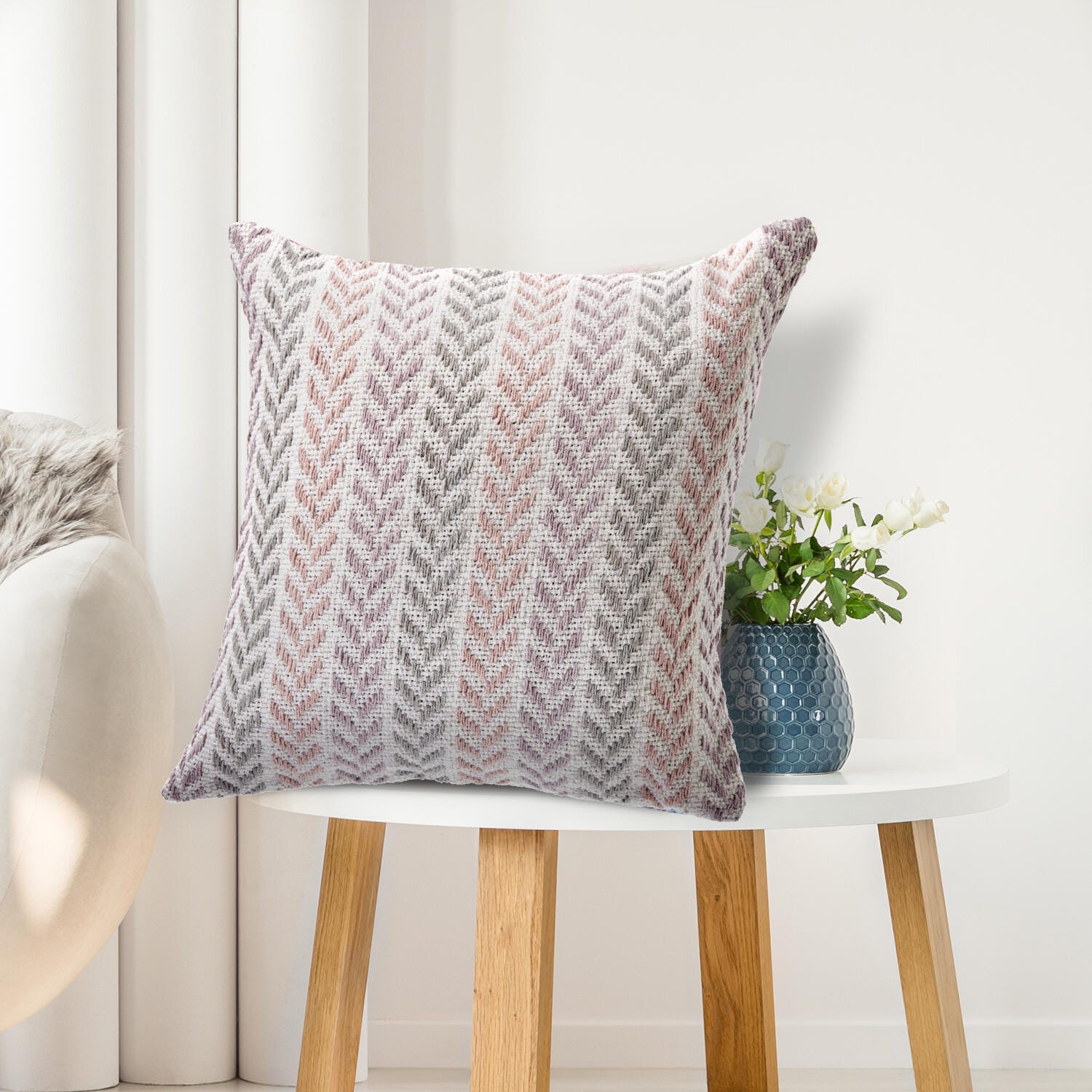 Suvii Home Allison Chevron Decorative Throw Pillow, Lilac, large