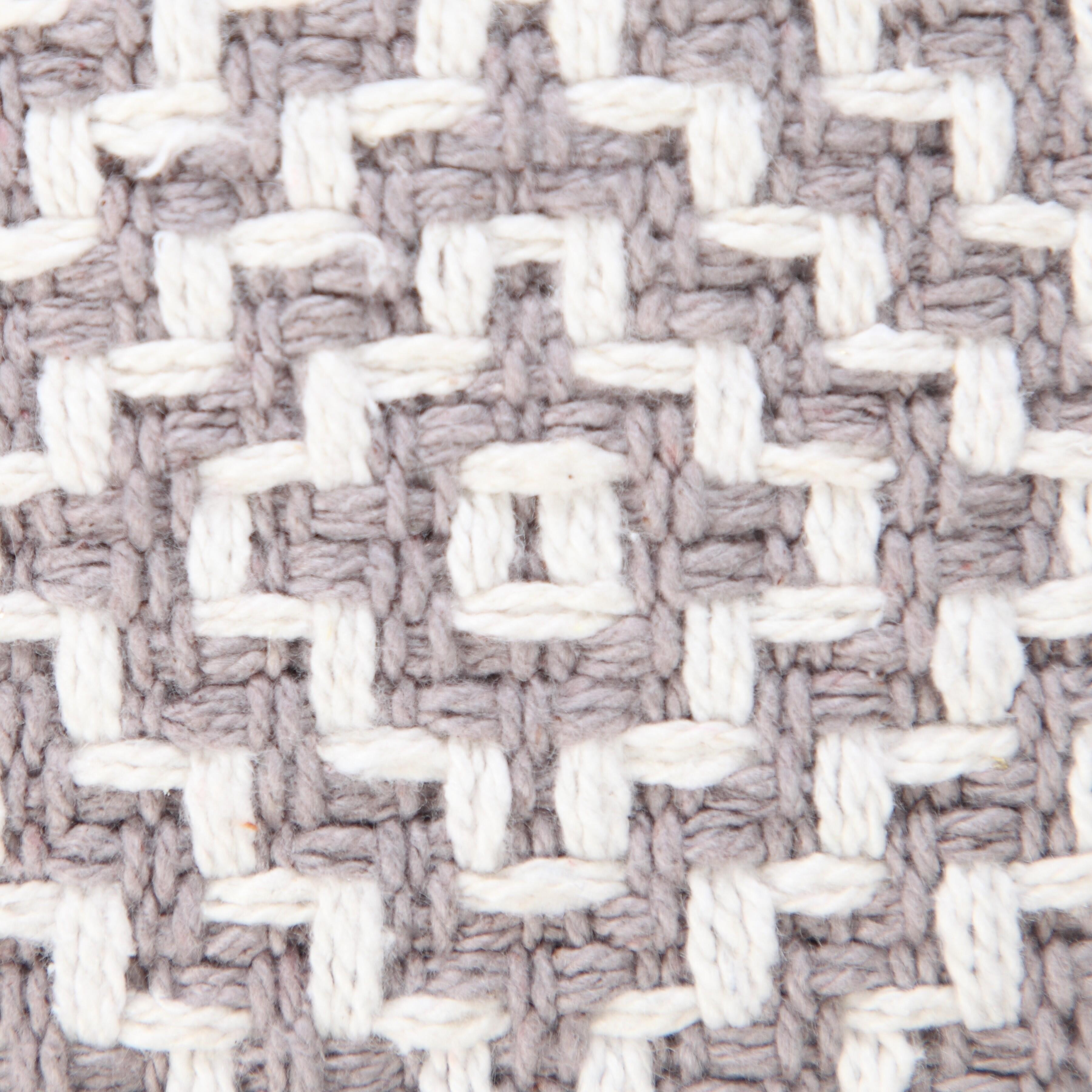 Swatch color Gray/White , product with this swatch is currently selected