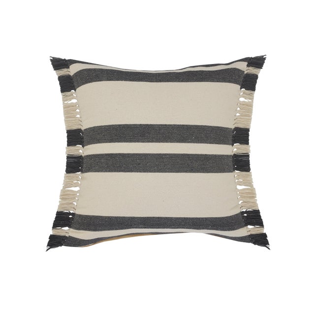 Suvii Home Ellie Decorative Throw Pillow