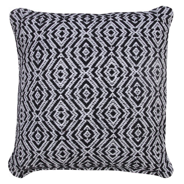 Suvii Home Gabriella Woven Decorative Throw Pillow