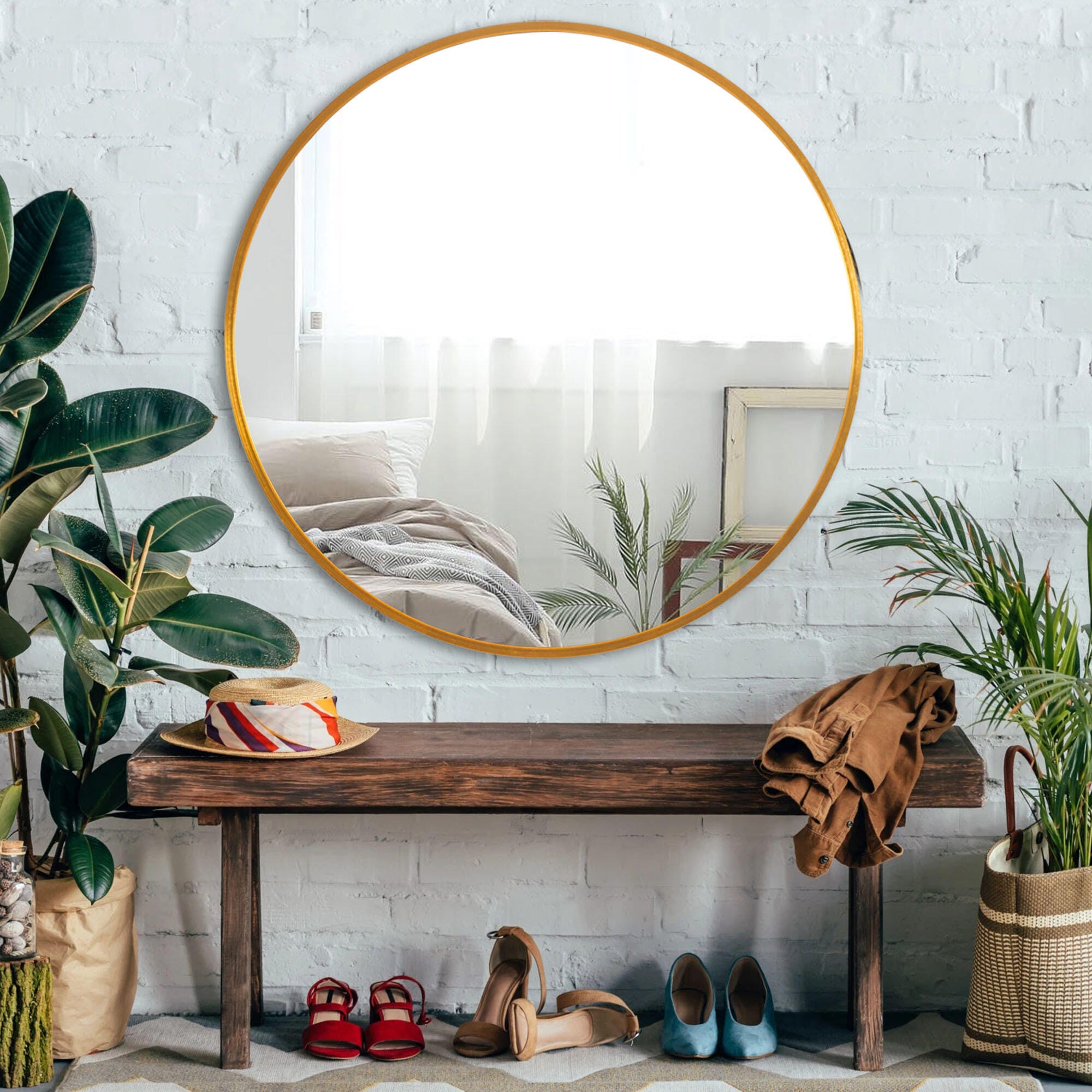 Dulcea Medium Classic Round Accent Mirror, Gold, large