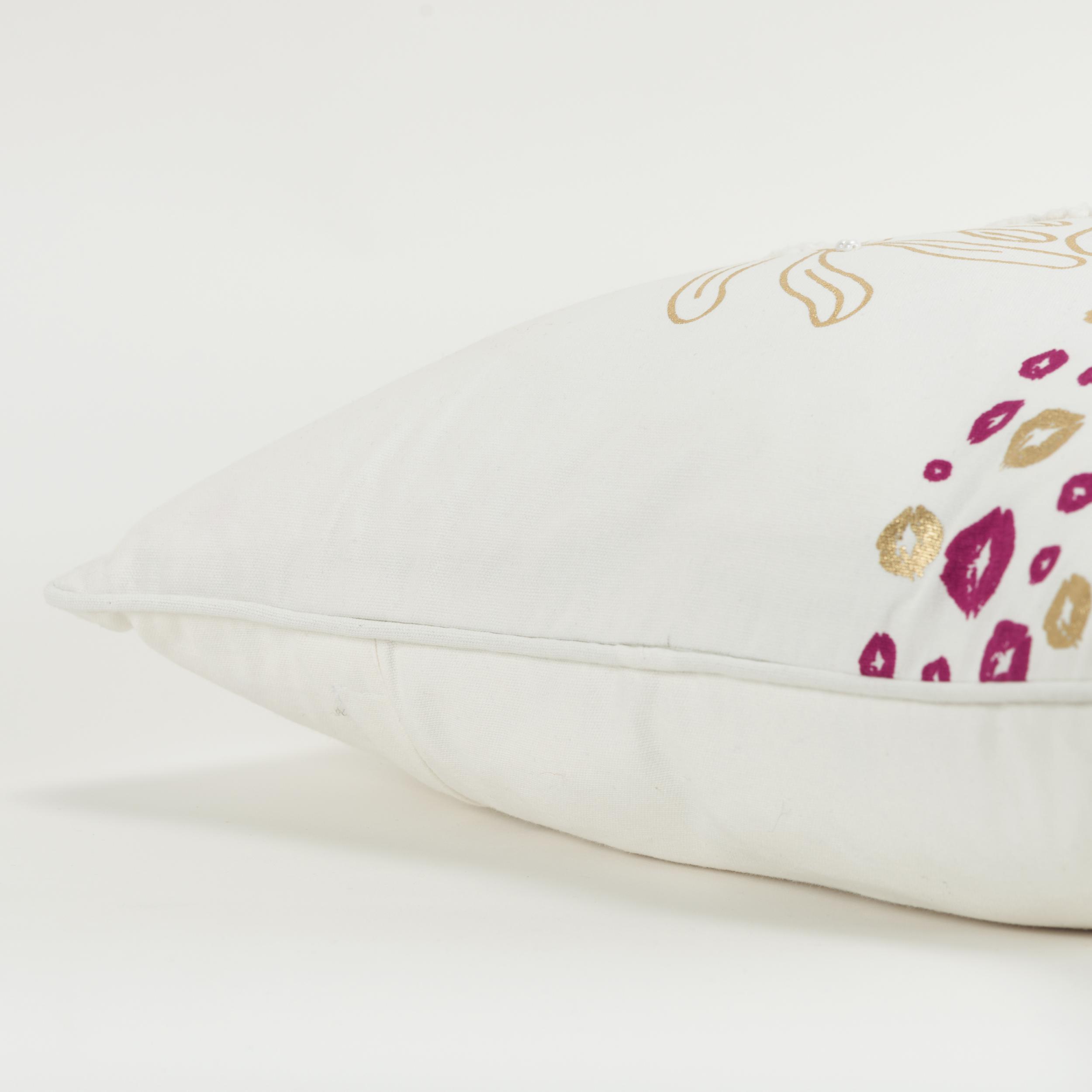 Rizzy Home Mistletoe Pillow, , large