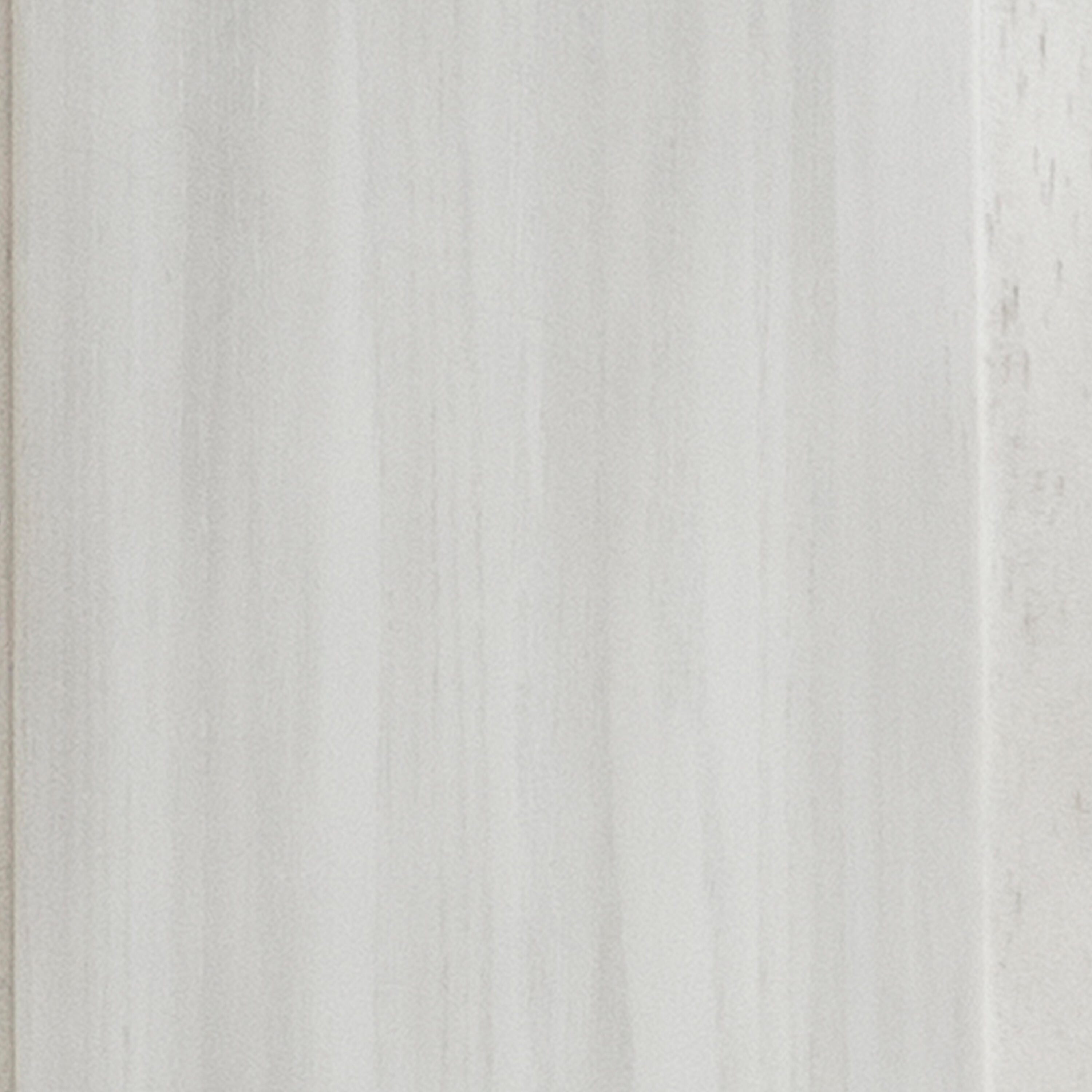 Swatch color Pebble Gray 