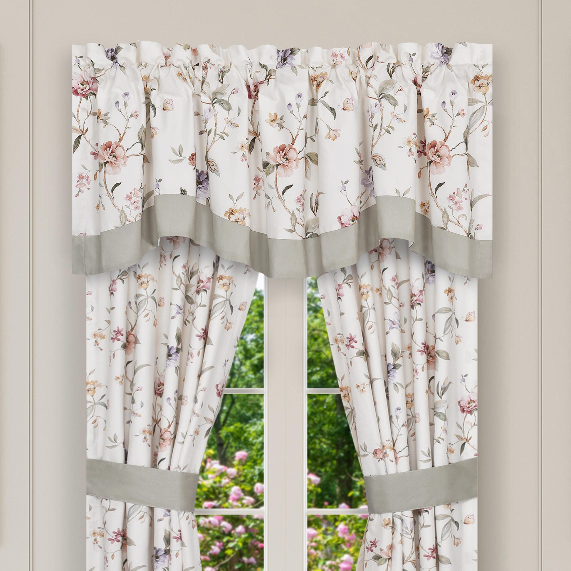 J. Queen Cottage Clarice Scallop Valance, , large