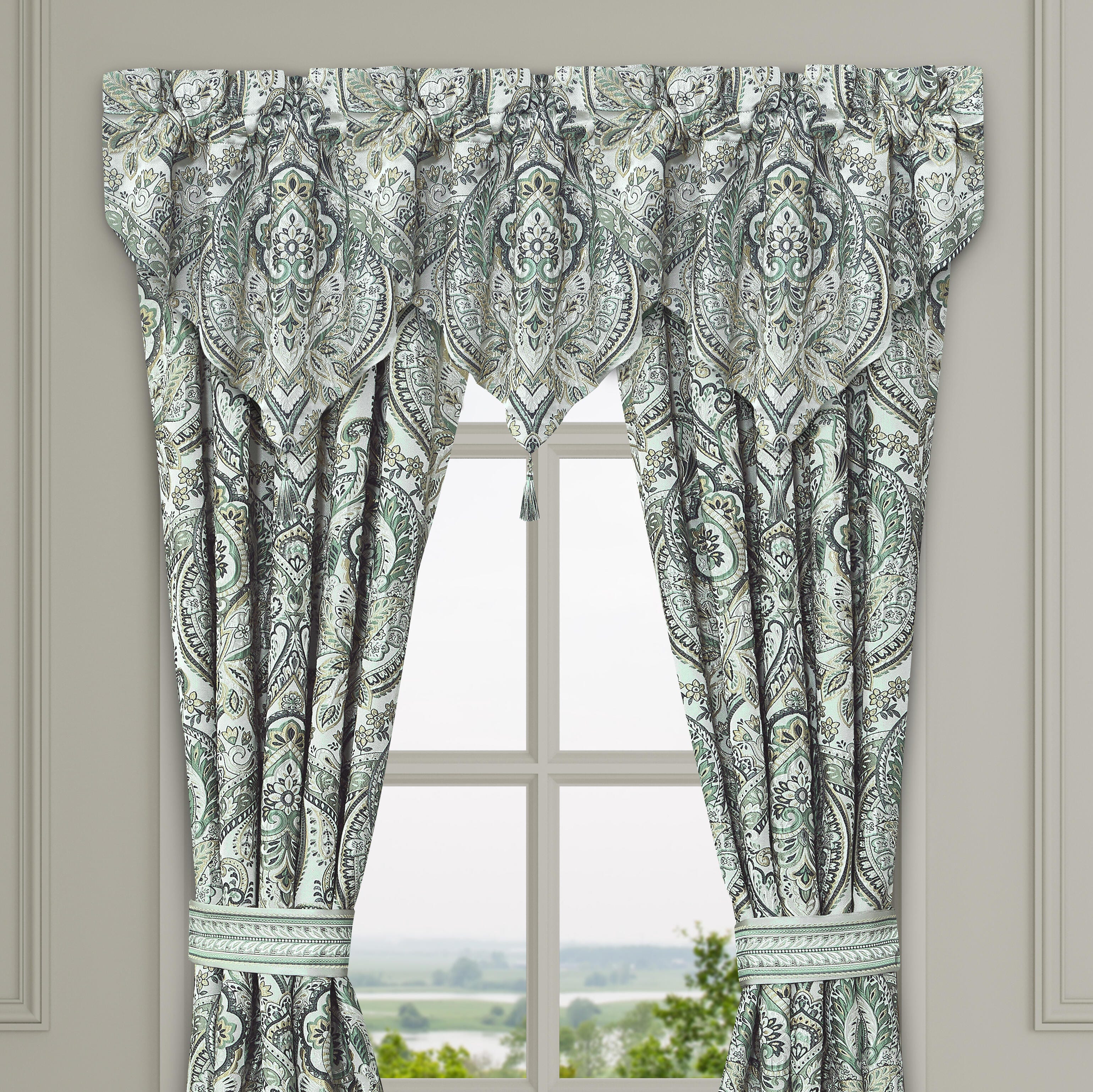 J. Queen New York Nico Ascot Valance, , large