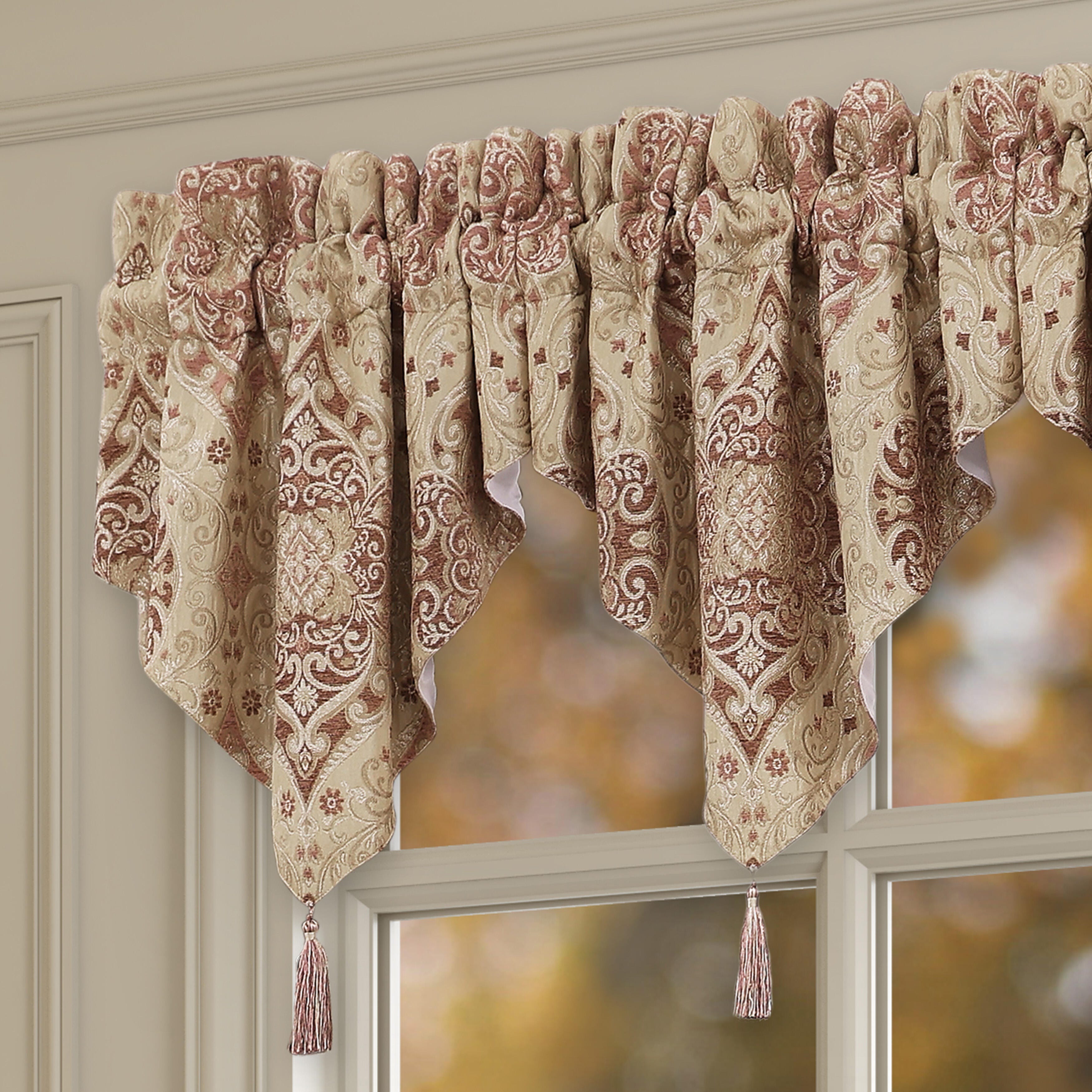 J. Queen New York Weston Ascot Valance, , large