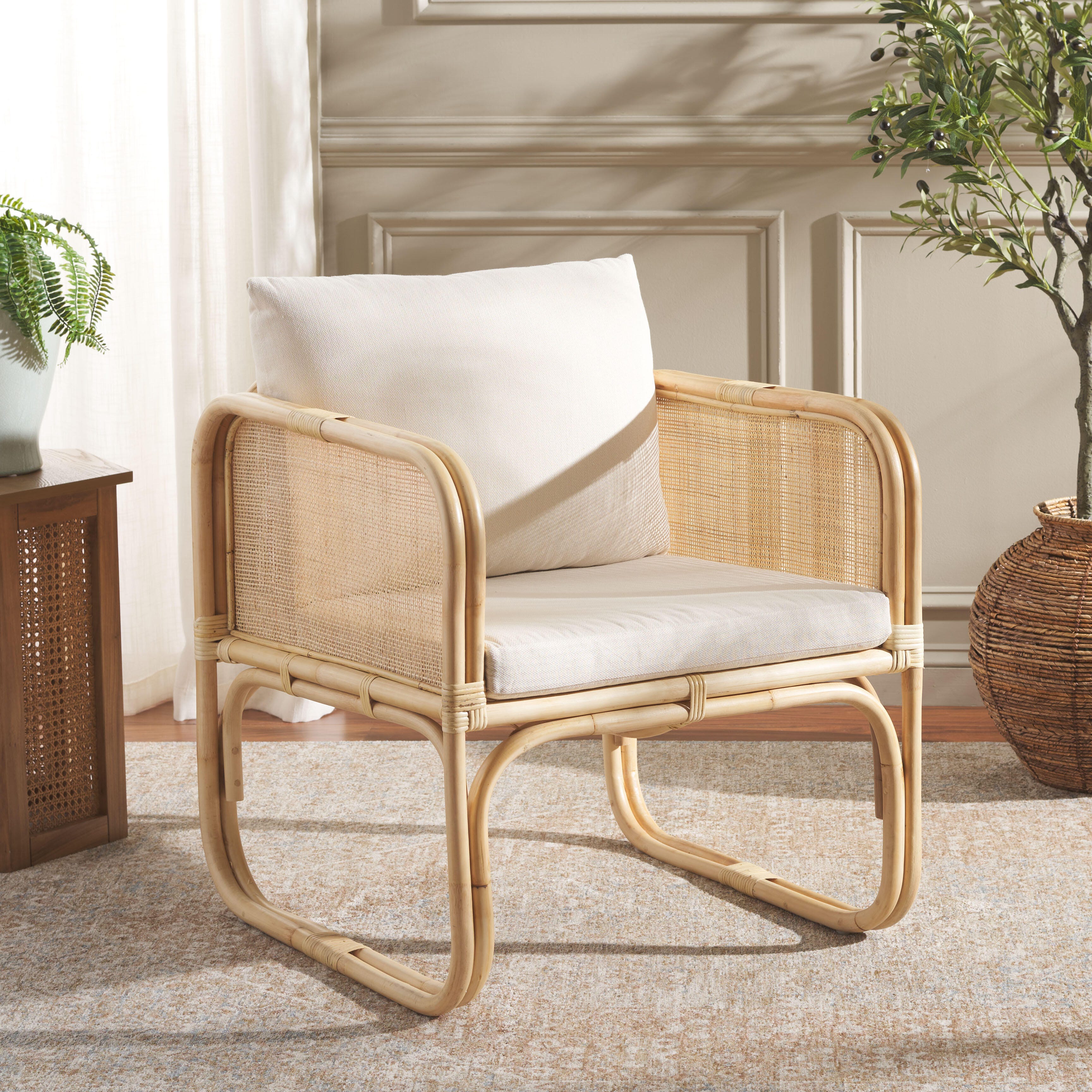 Safavieh Alybeth Accent Chair, White/Natural, large