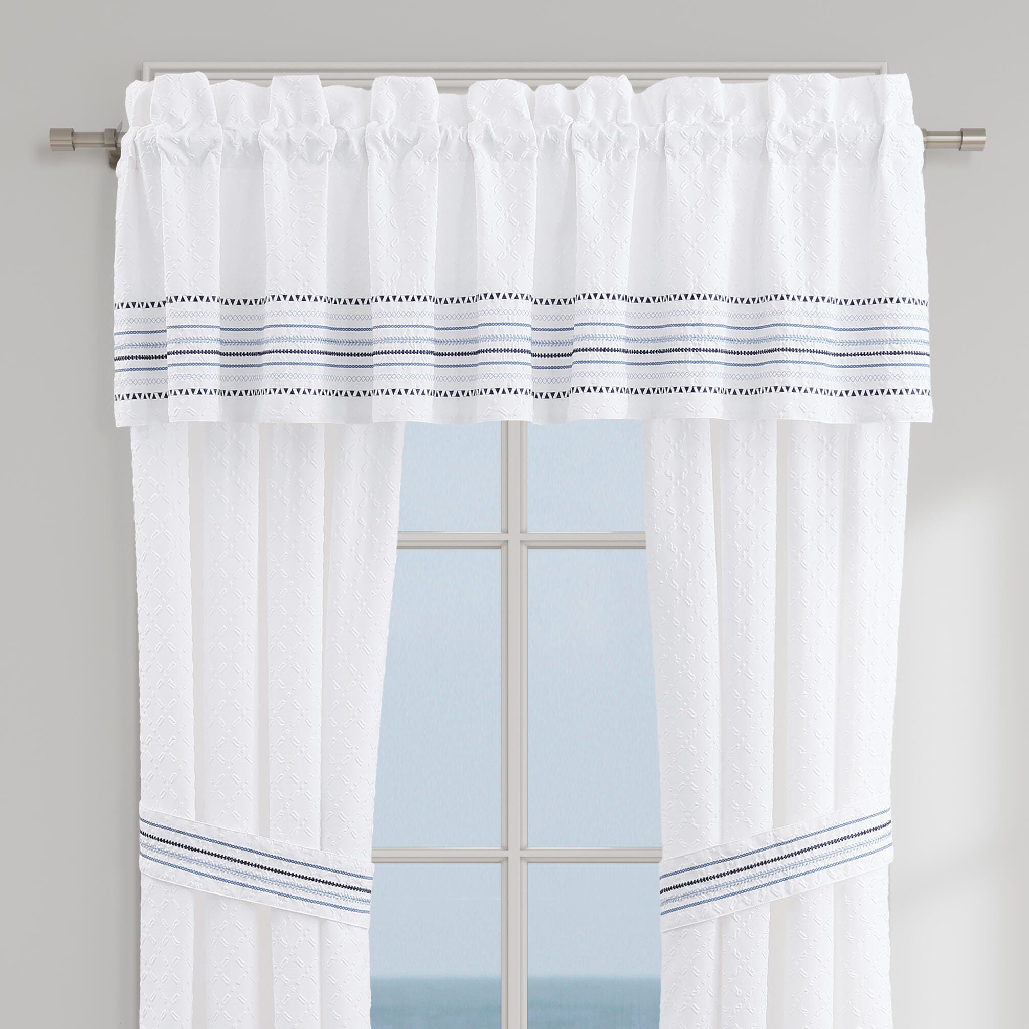 J. Queen New York Bayside Straight Valance, , large