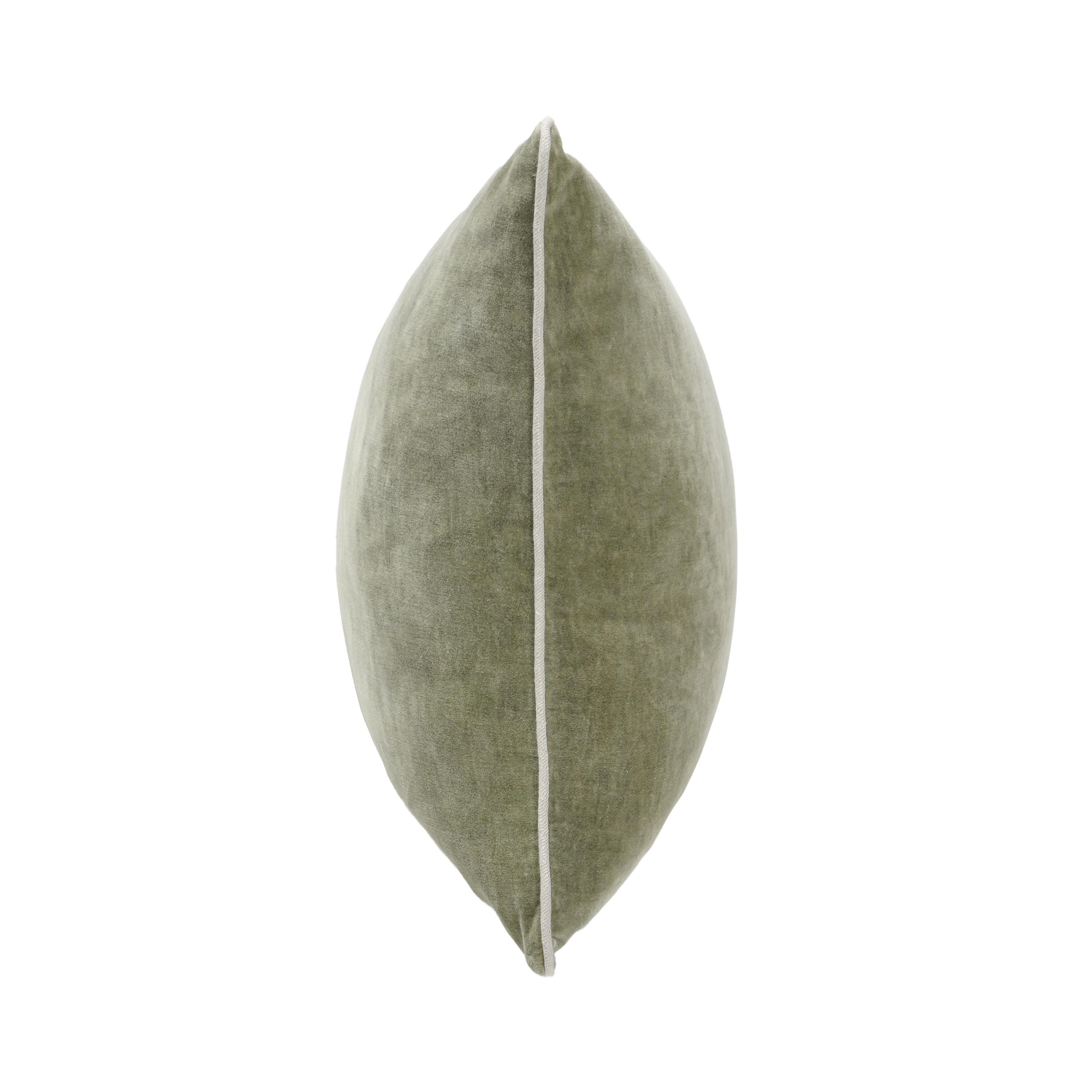 Ashley Luxe SLD Heirloom Velvet Moss 22 x 22 Throw Pillow, Moss, large