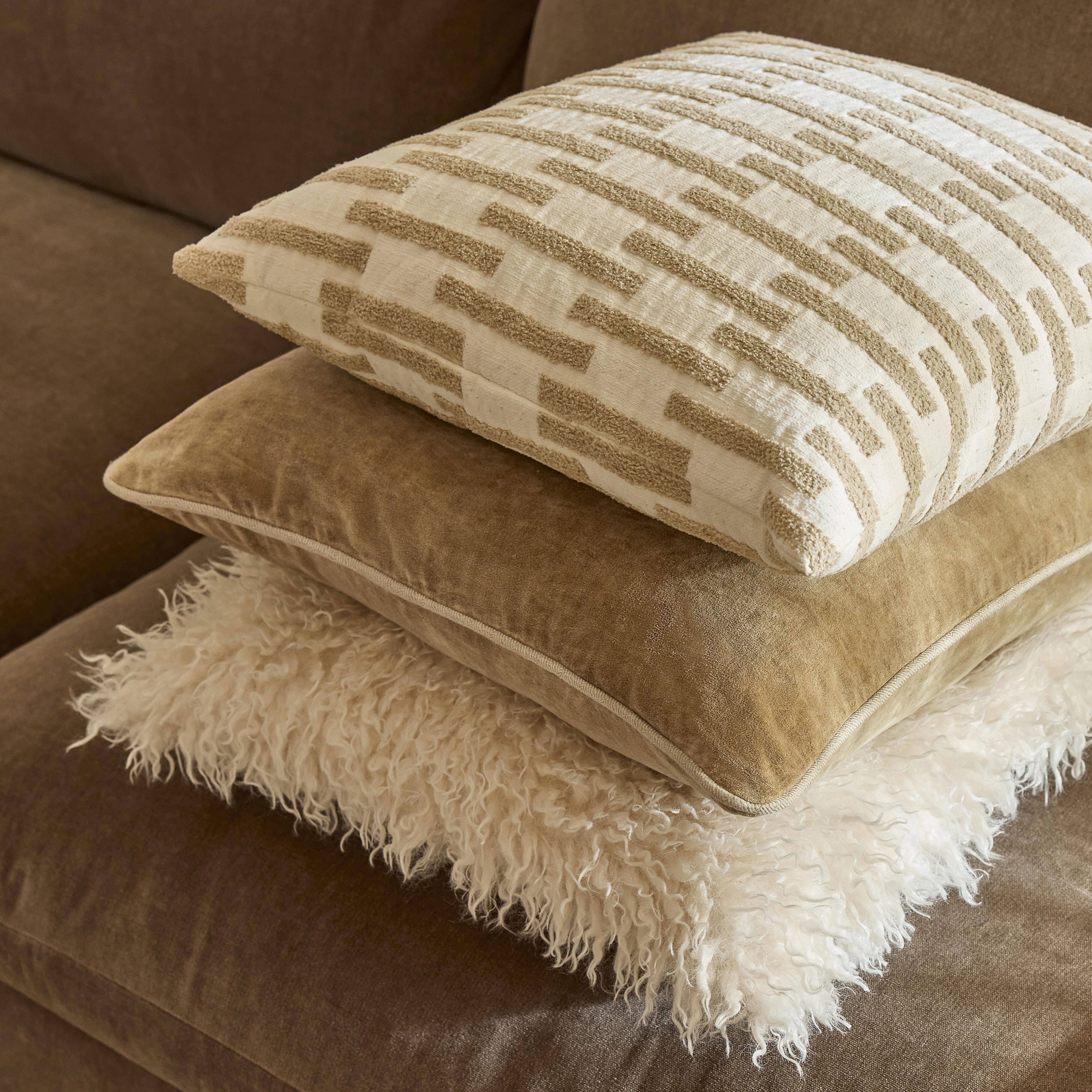 Ashley Luxe SLD Heirloom Velvet Wheat 22 x 22 Throw Pillow, Wheat, large