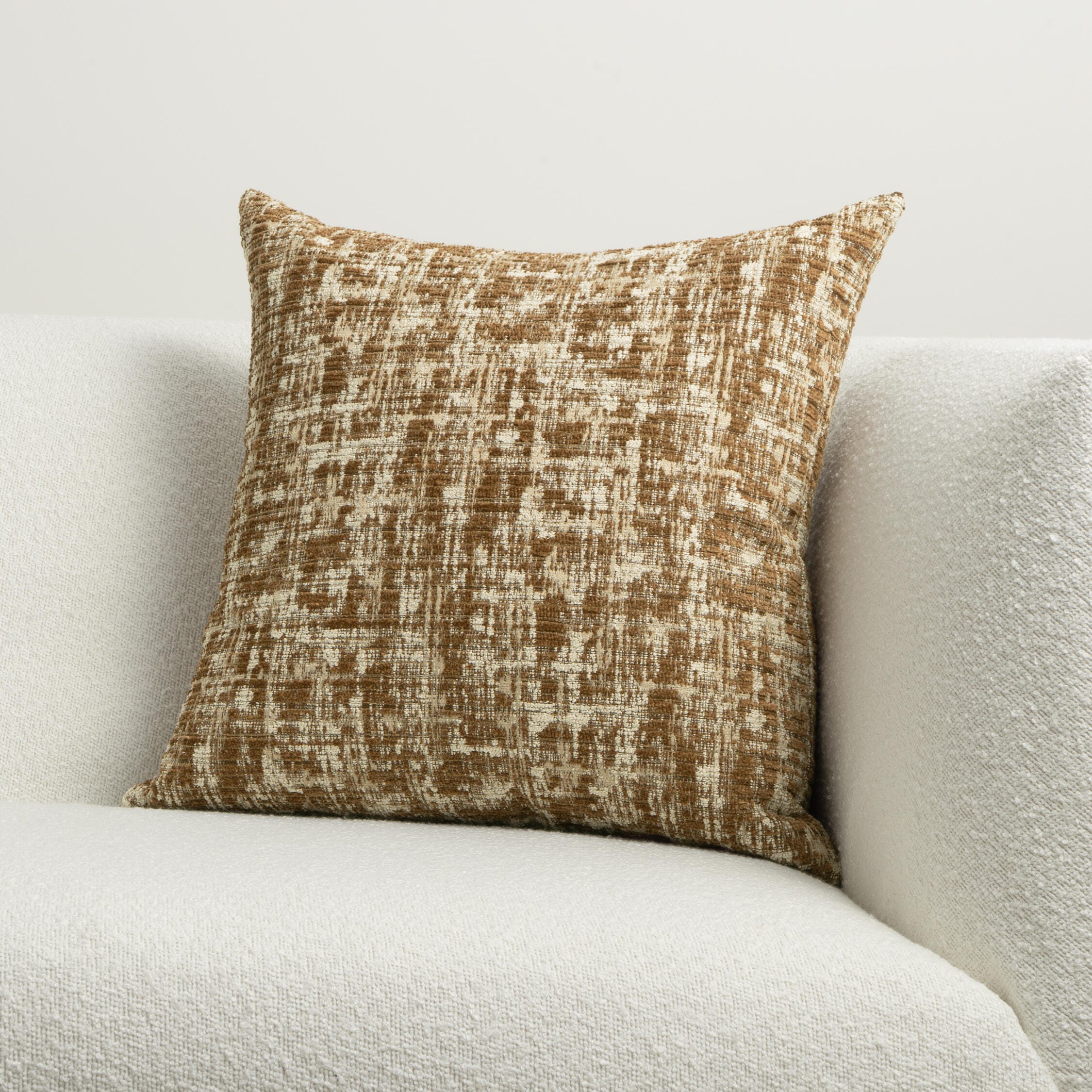 Ashley Luxe Lekki Bourbon 22 x 22 Throw Pillow, Rust, large