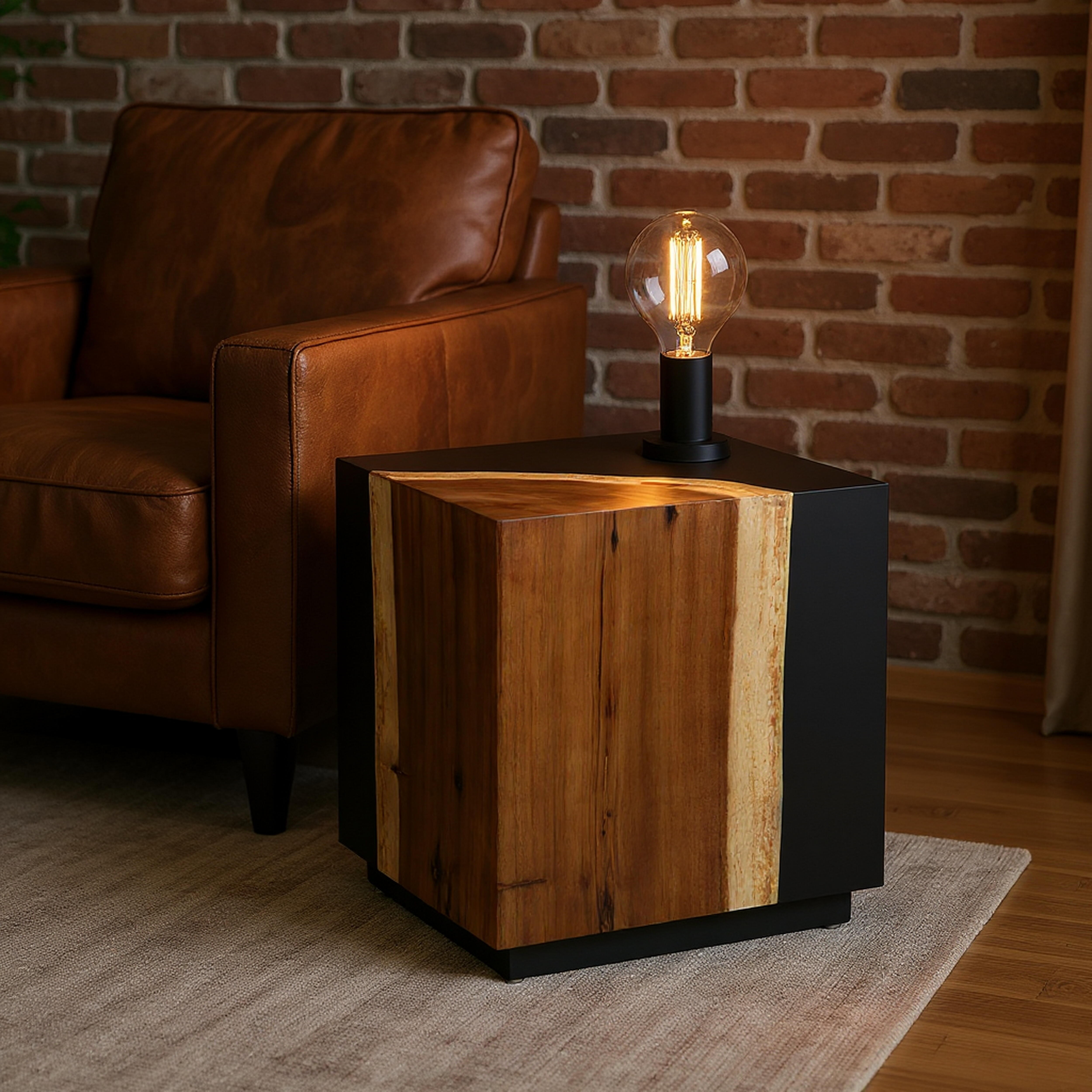 Crestview Collection Classic Accent End Table, , rollover