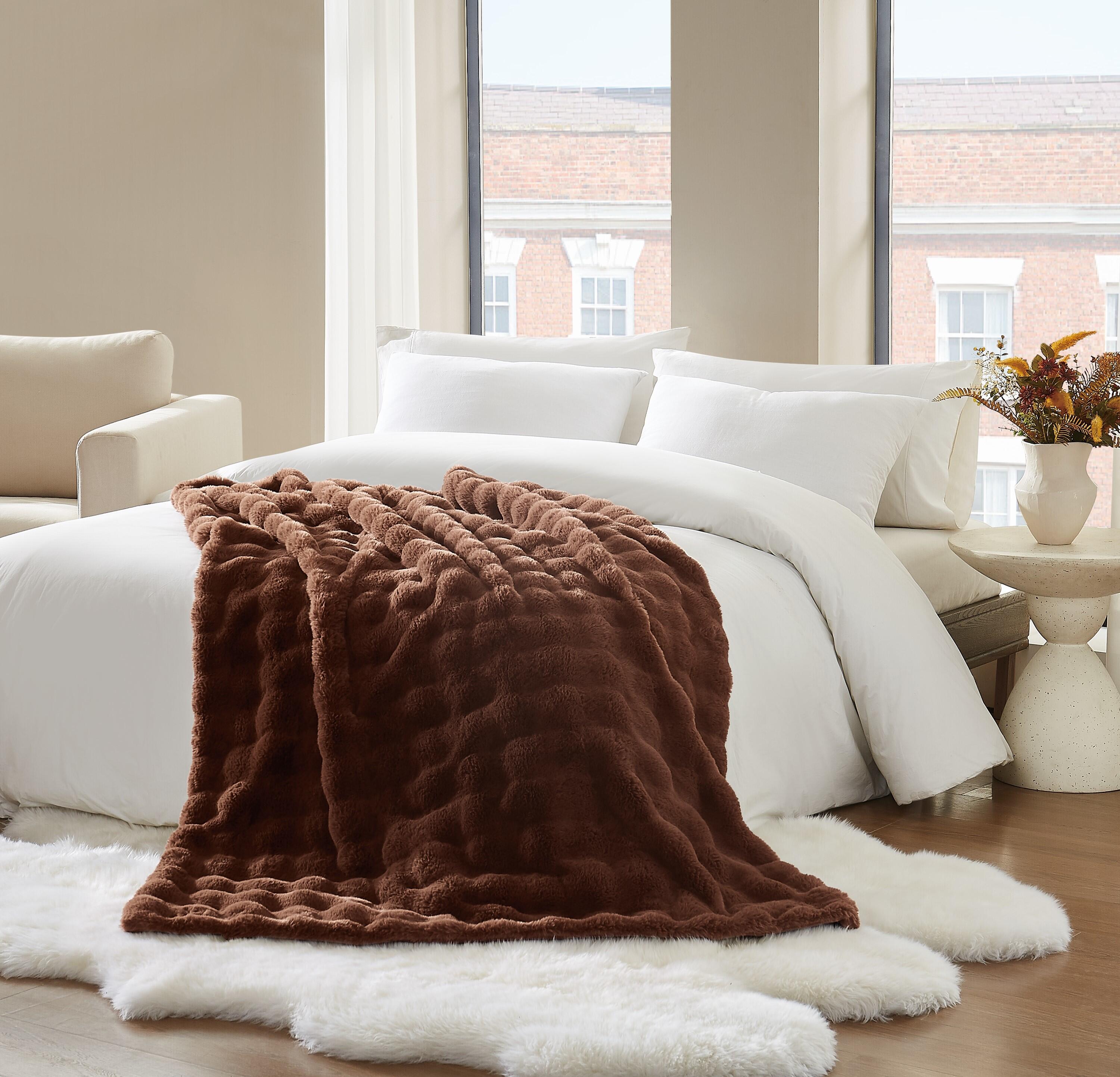 Brooklyn Loom Solid Bubble Blanket, Brown, large