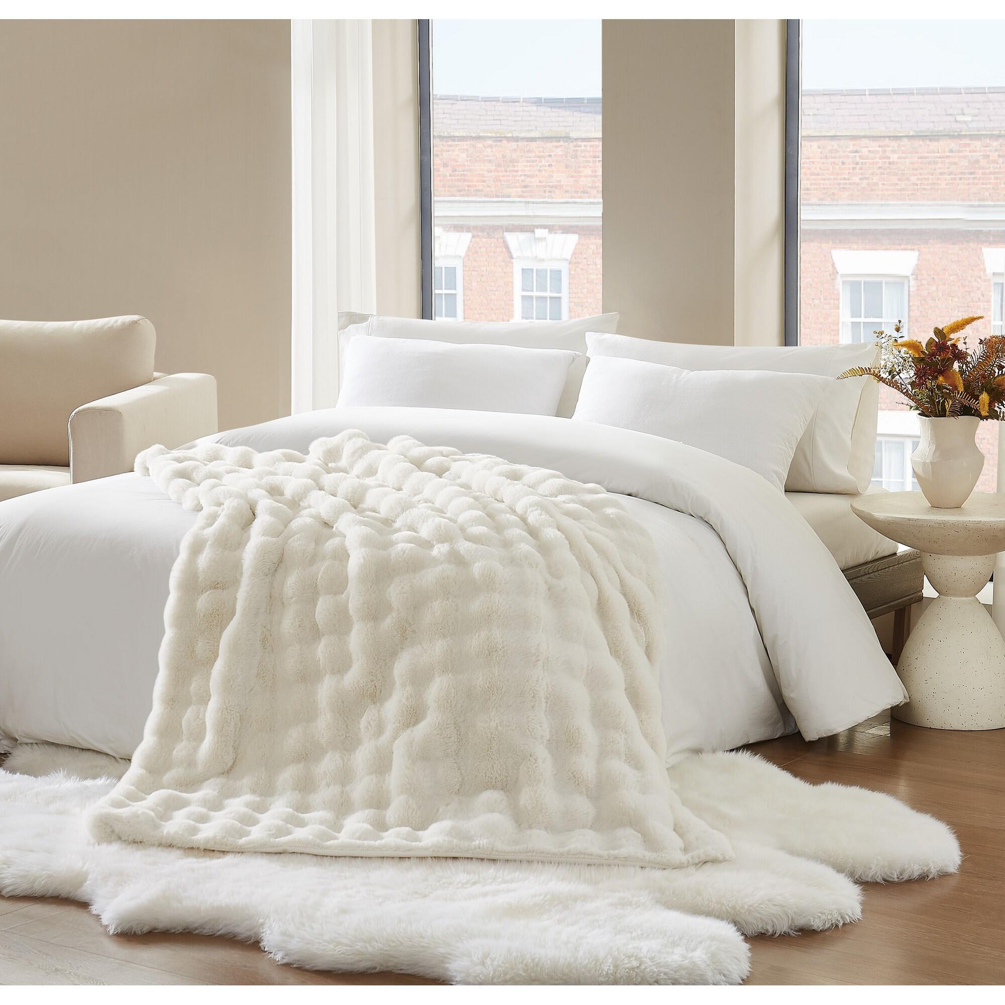 Brooklyn Loom Solid Bubble Blanket, Ivory, large