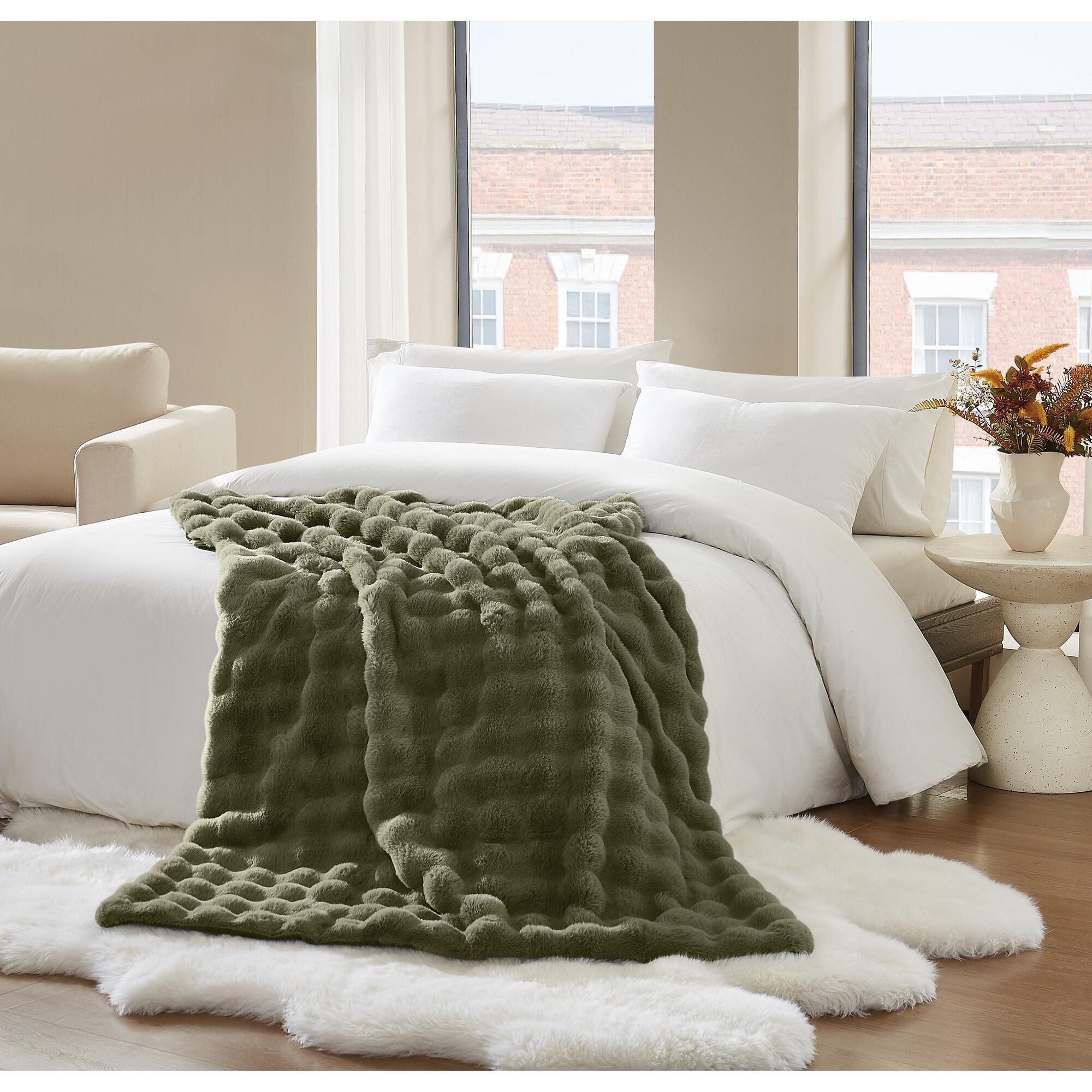 Brooklyn Loom Bubble Throw Blanket, Green, large