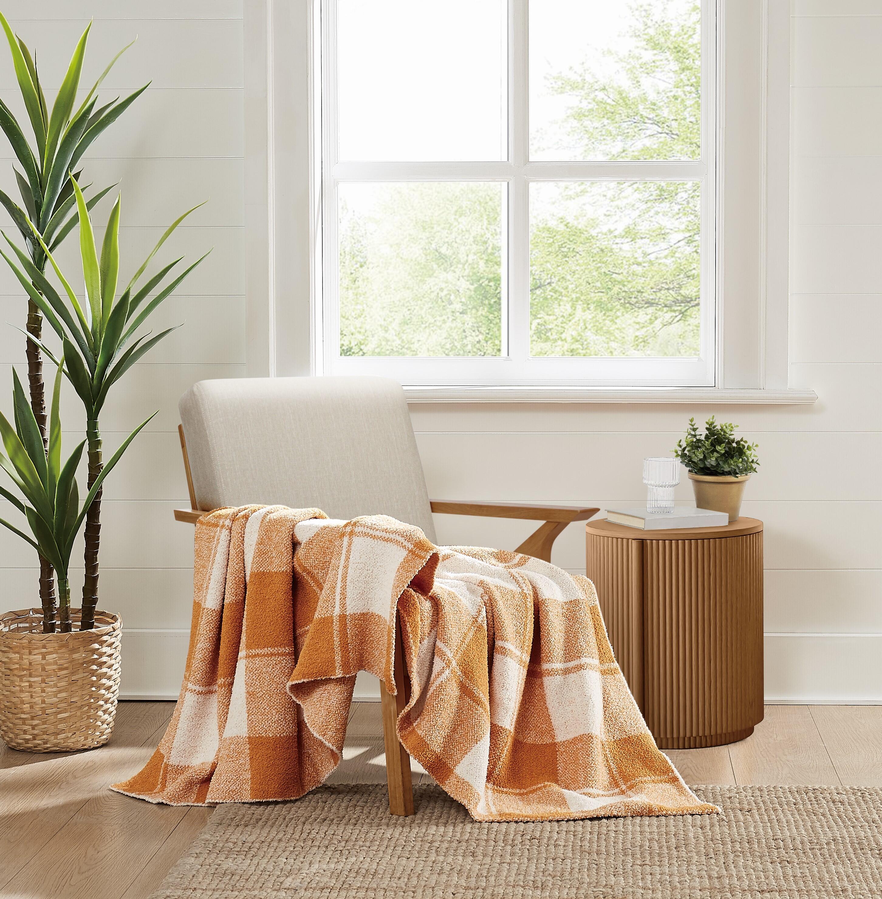 Brooklyn Loom Dusted Throw Blanket, Rust, rollover