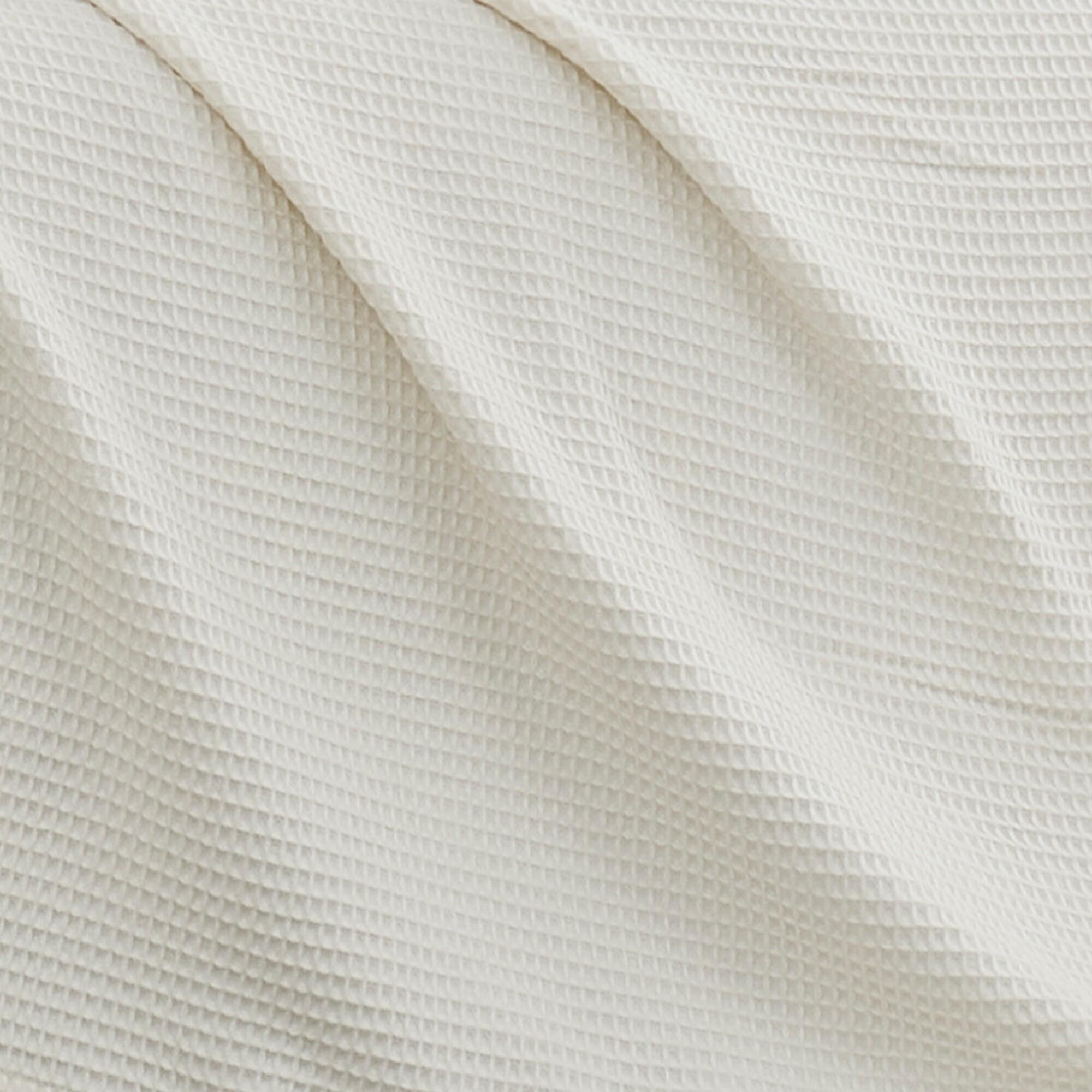 Swatch color Ivory , product with this swatch is currently selected