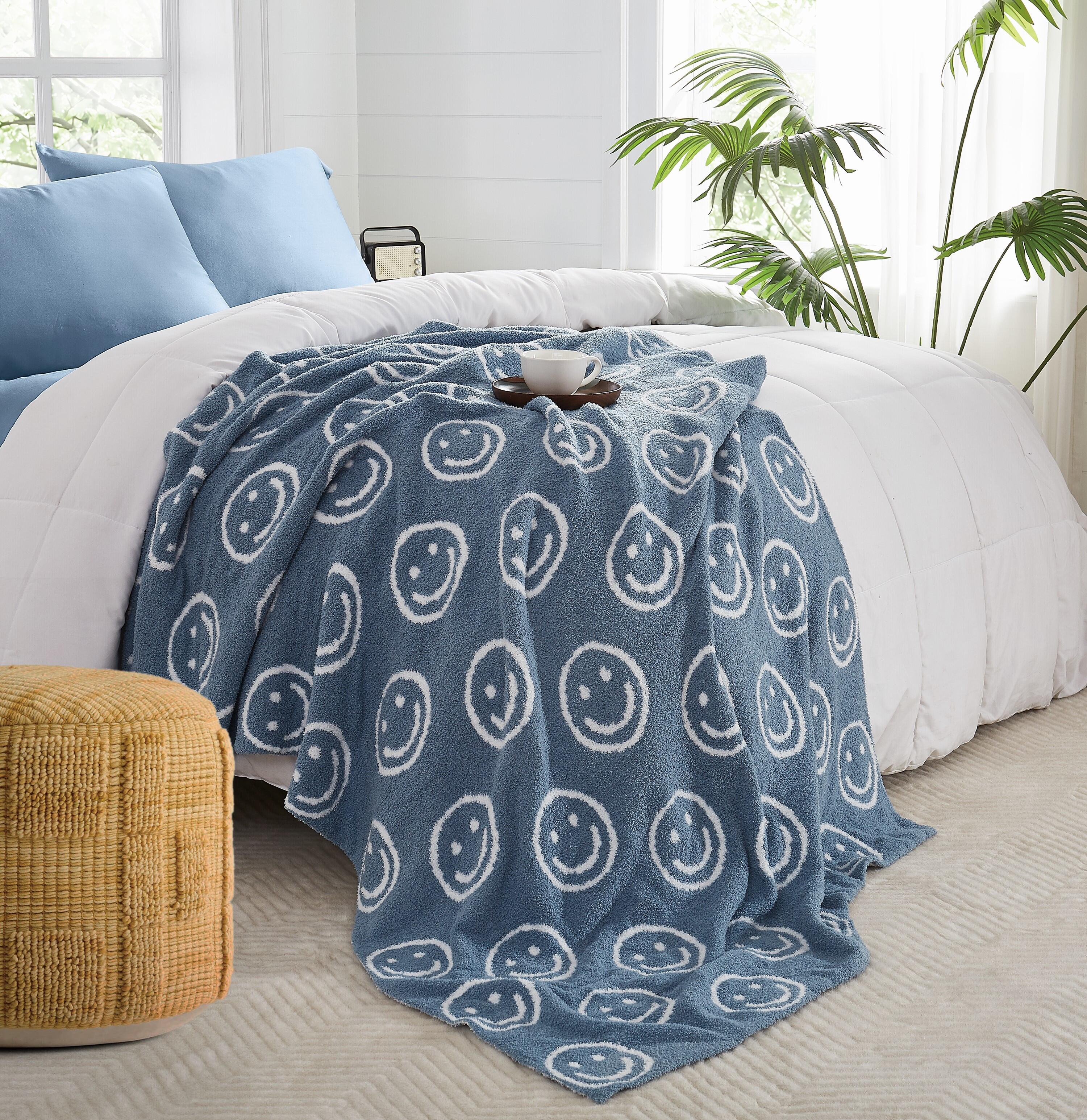 Truly Soft Smiley Reversible Throw, , rollover