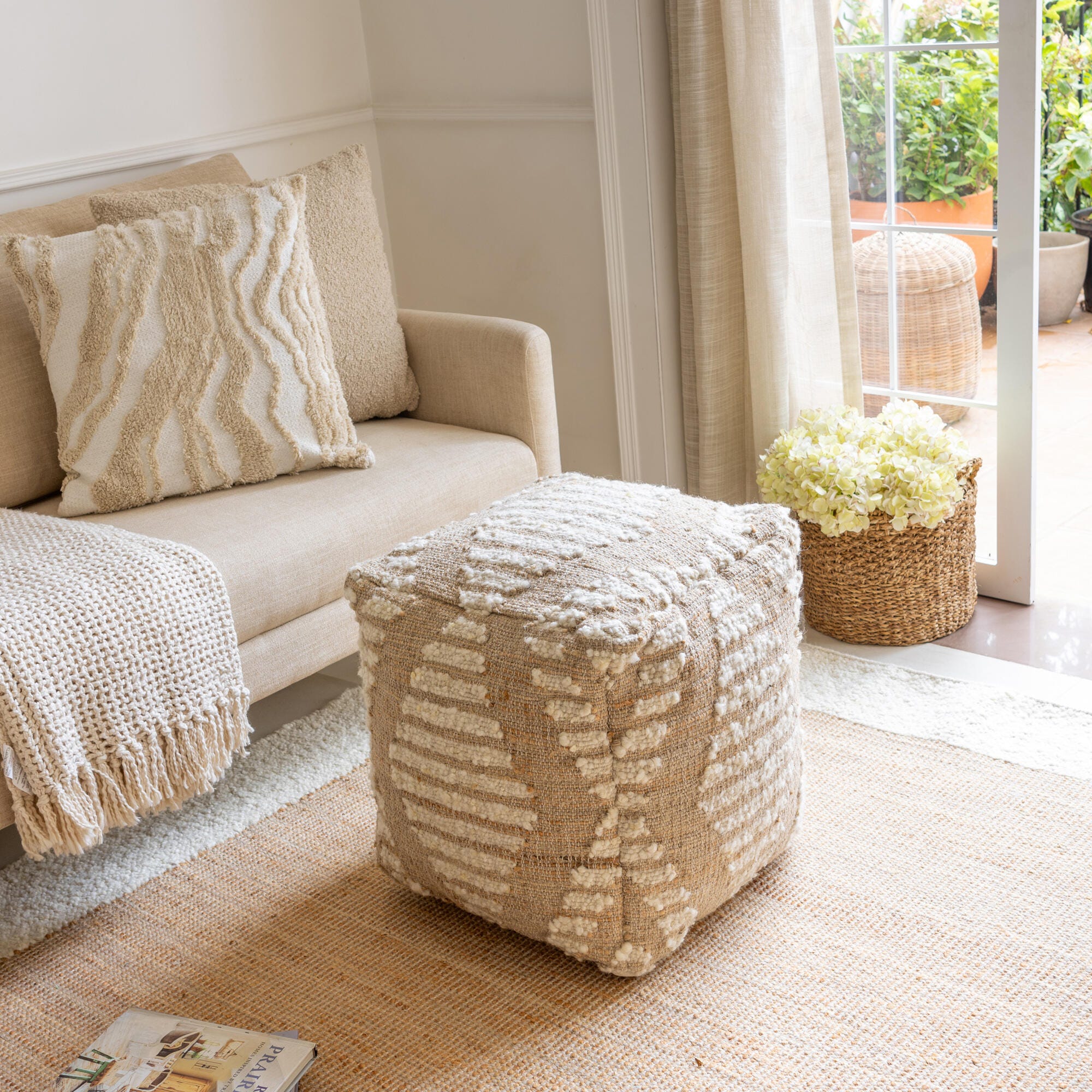 Suvii Home Lunaro Geometric Pouf, , rollover