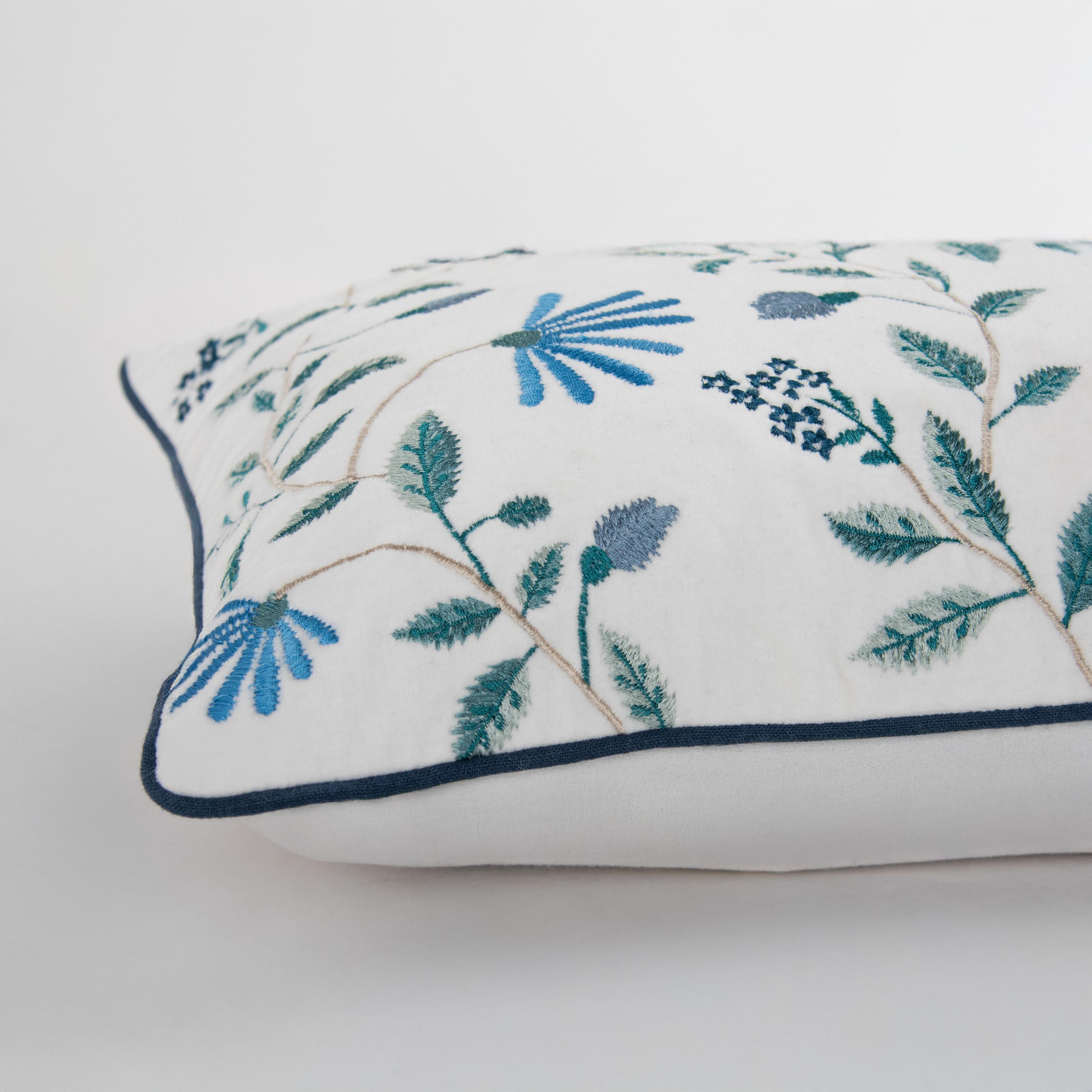 Rizzy Home Colonial Bloom Decorative Throw Pillow, , large