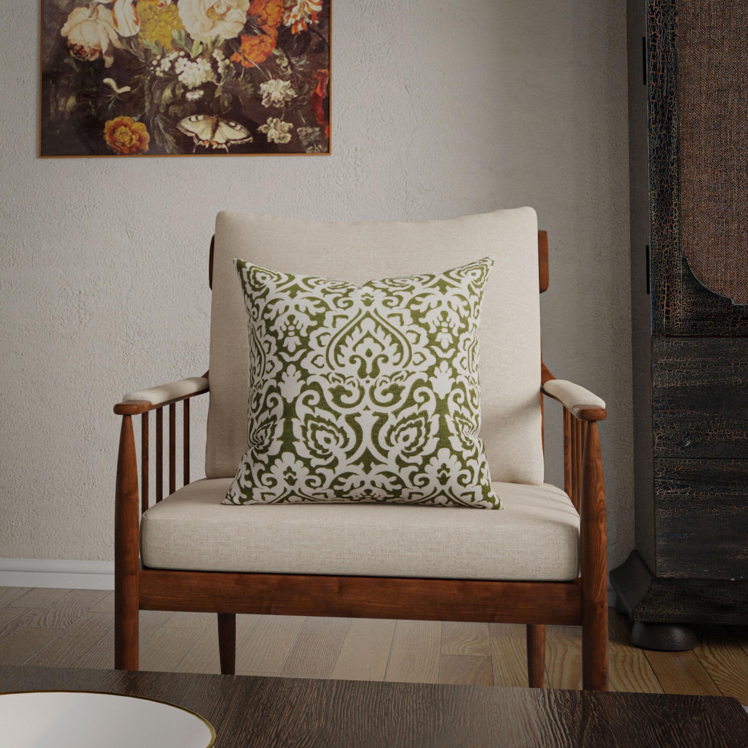 Rizzy Home Vintage Crest Decorative Throw Pillow, , rollover