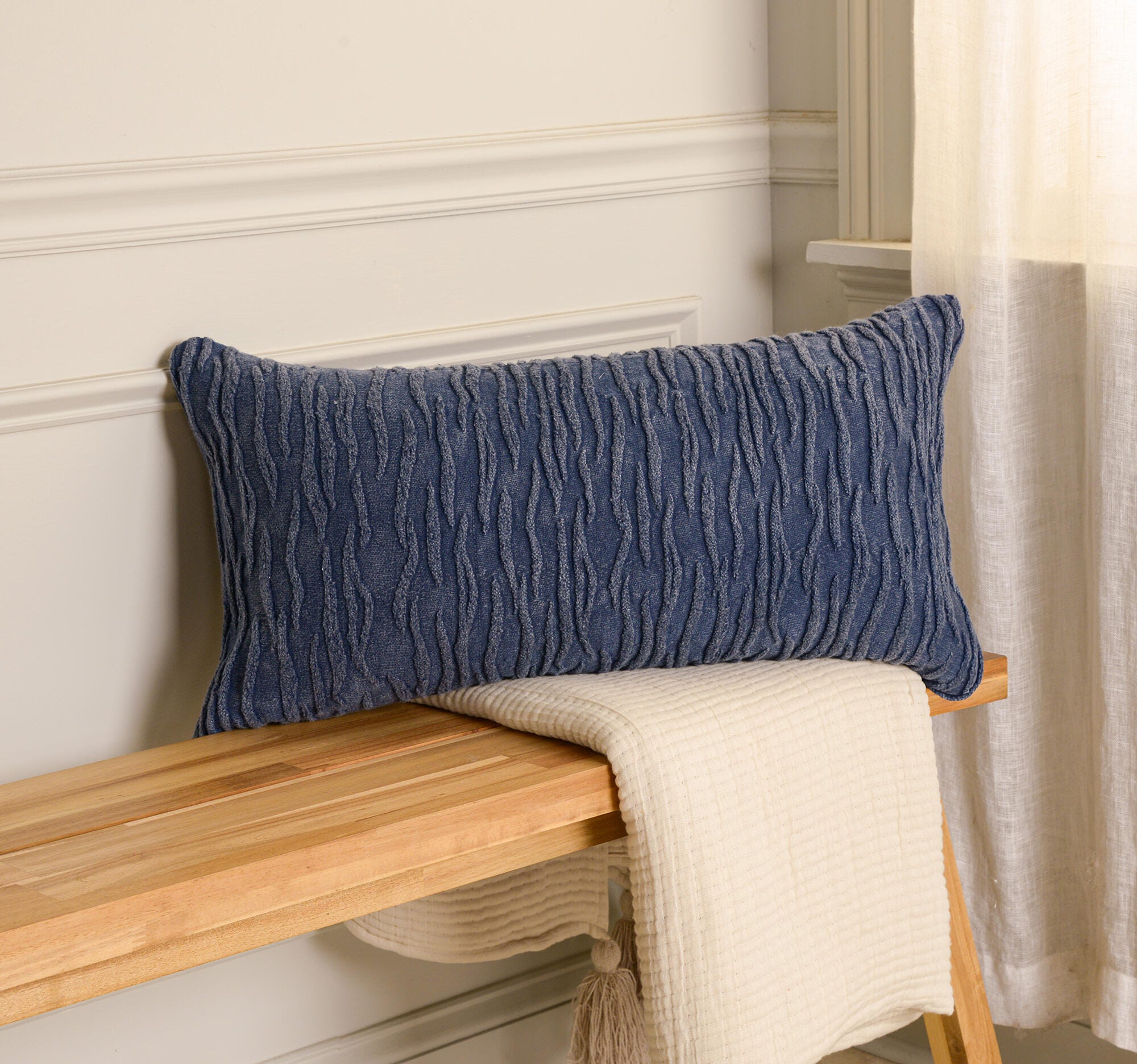 Rizzy Home Vanguard Decorative Throw Pillow, Blue, rollover