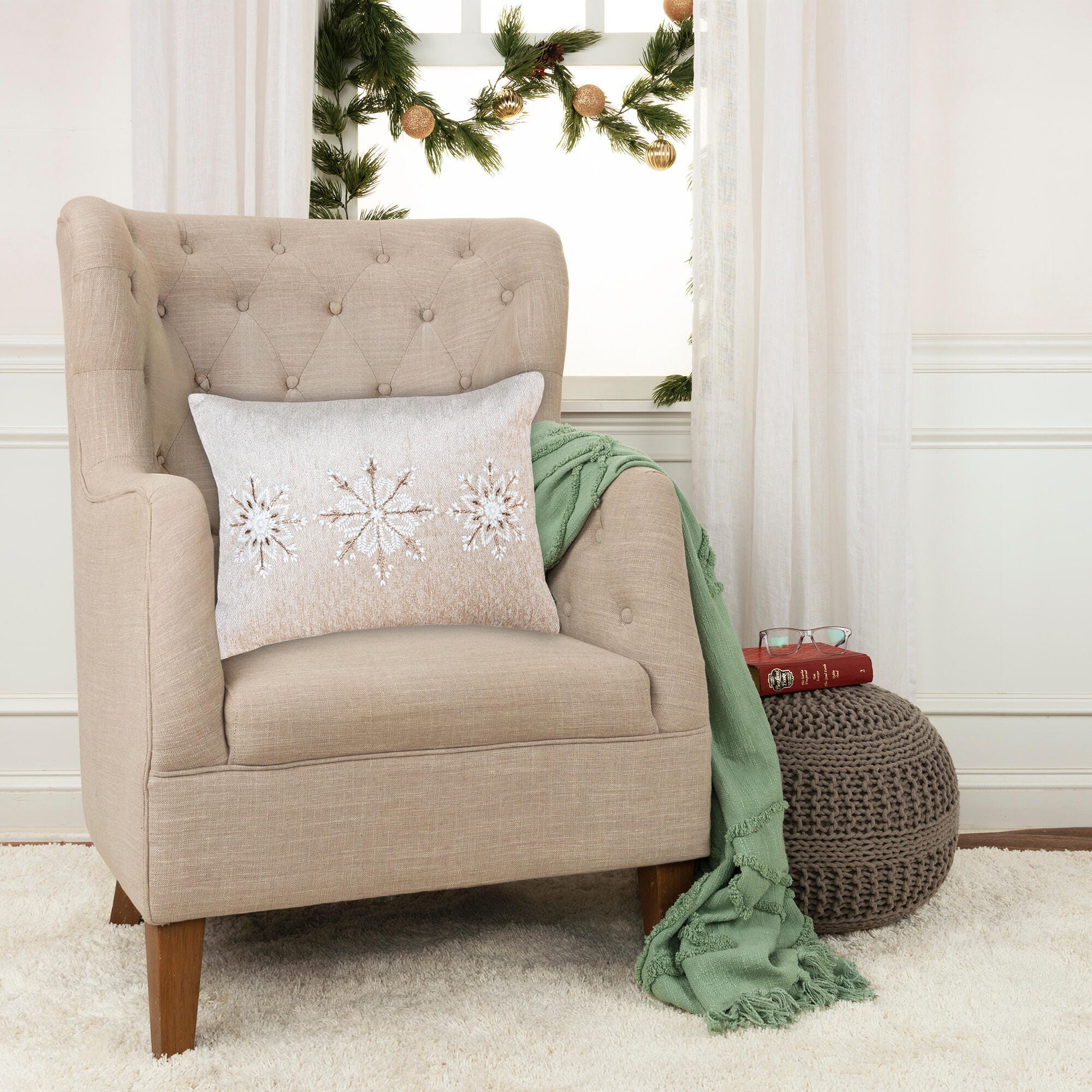 Rizzy Home Golden Snow Decorative Throw Pillow, , rollover