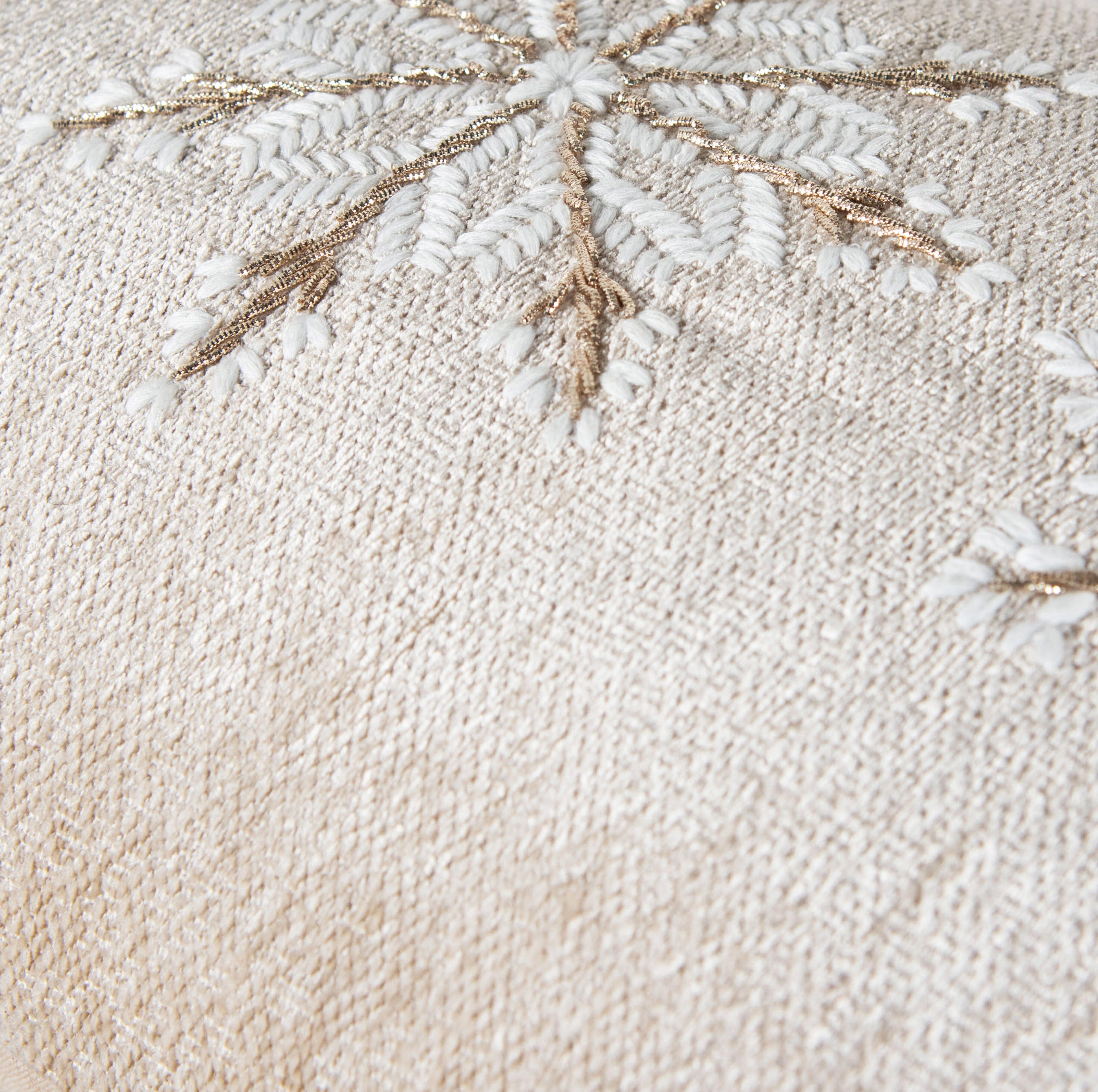 Rizzy Home Golden Snow Decorative Throw Pillow, , large