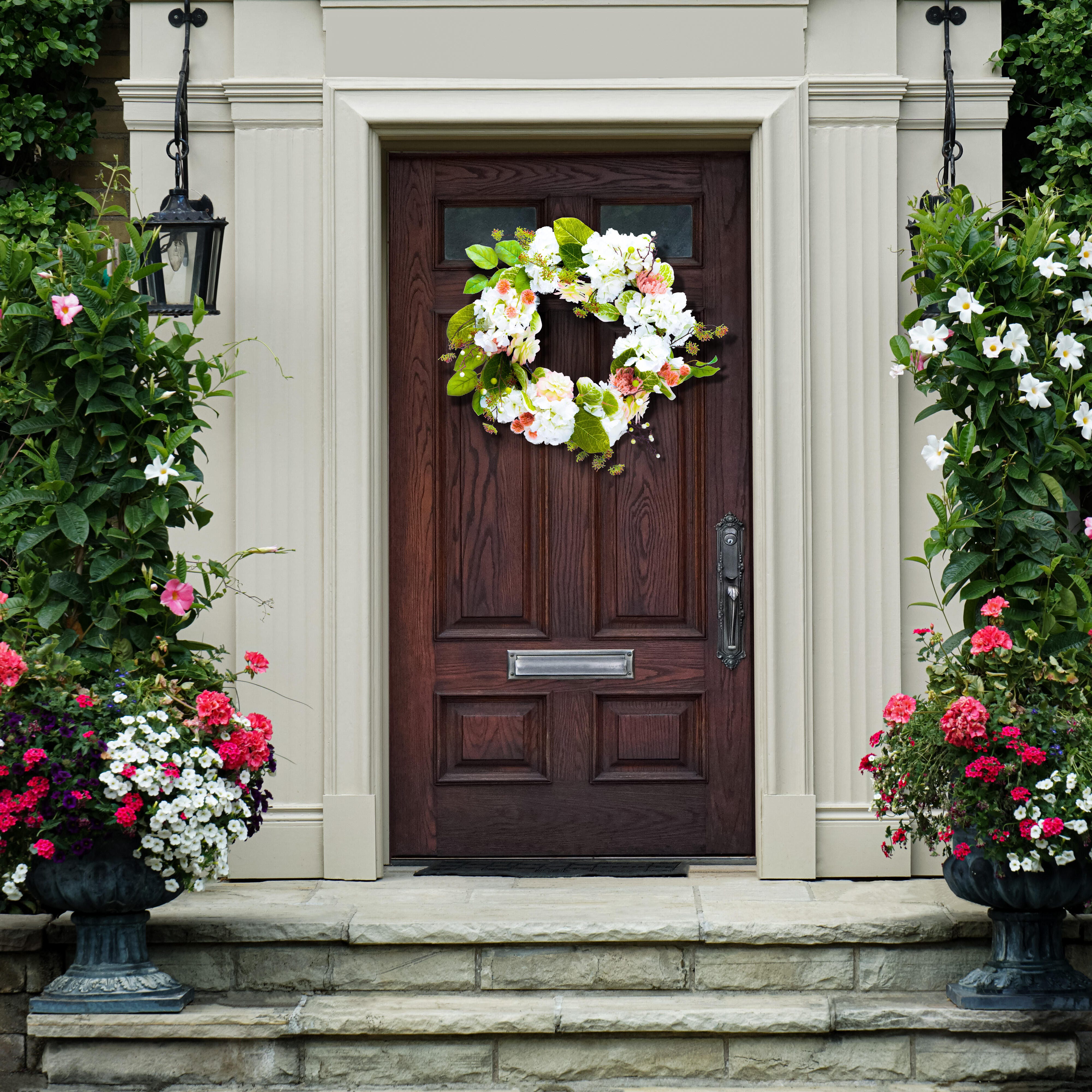 Safavieh Hydrangea & Magnolia Wreath, , rollover
