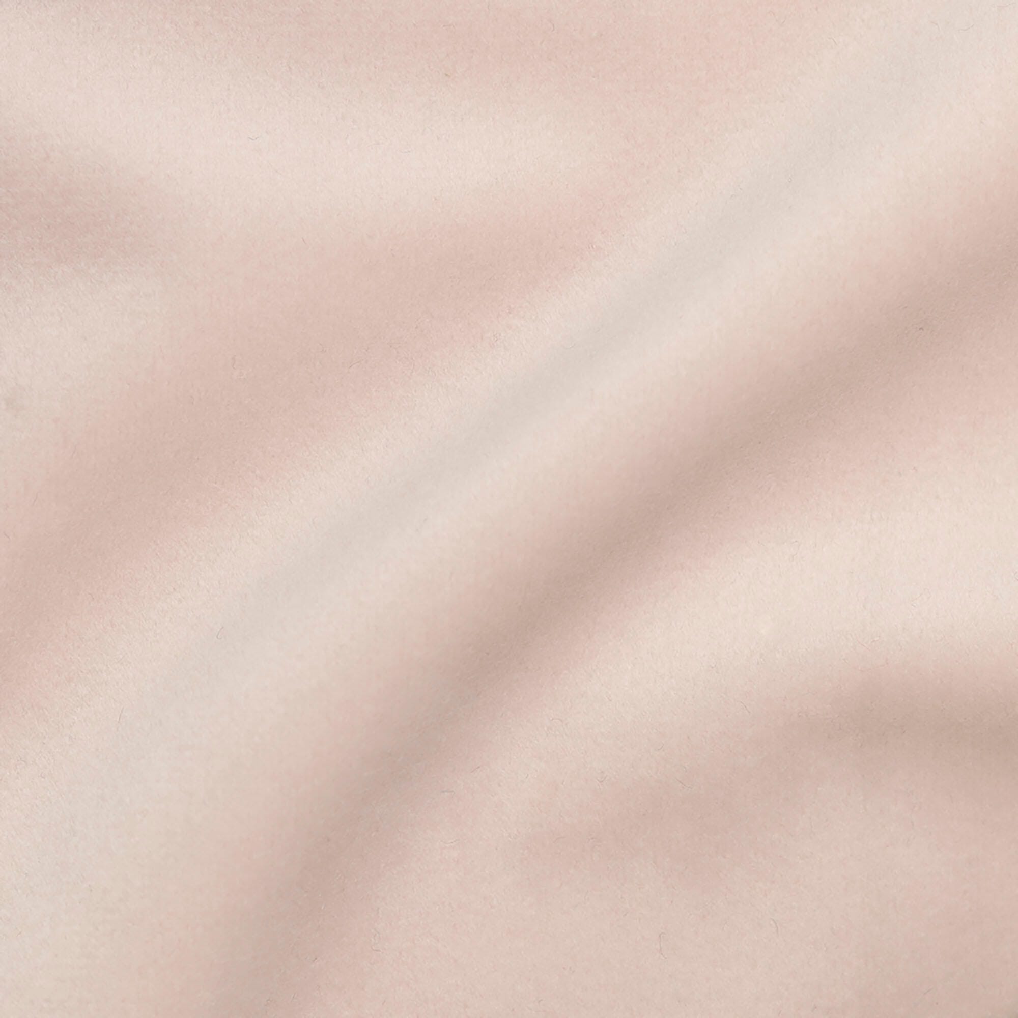 Swatch color Pink , product with this swatch is currently selected