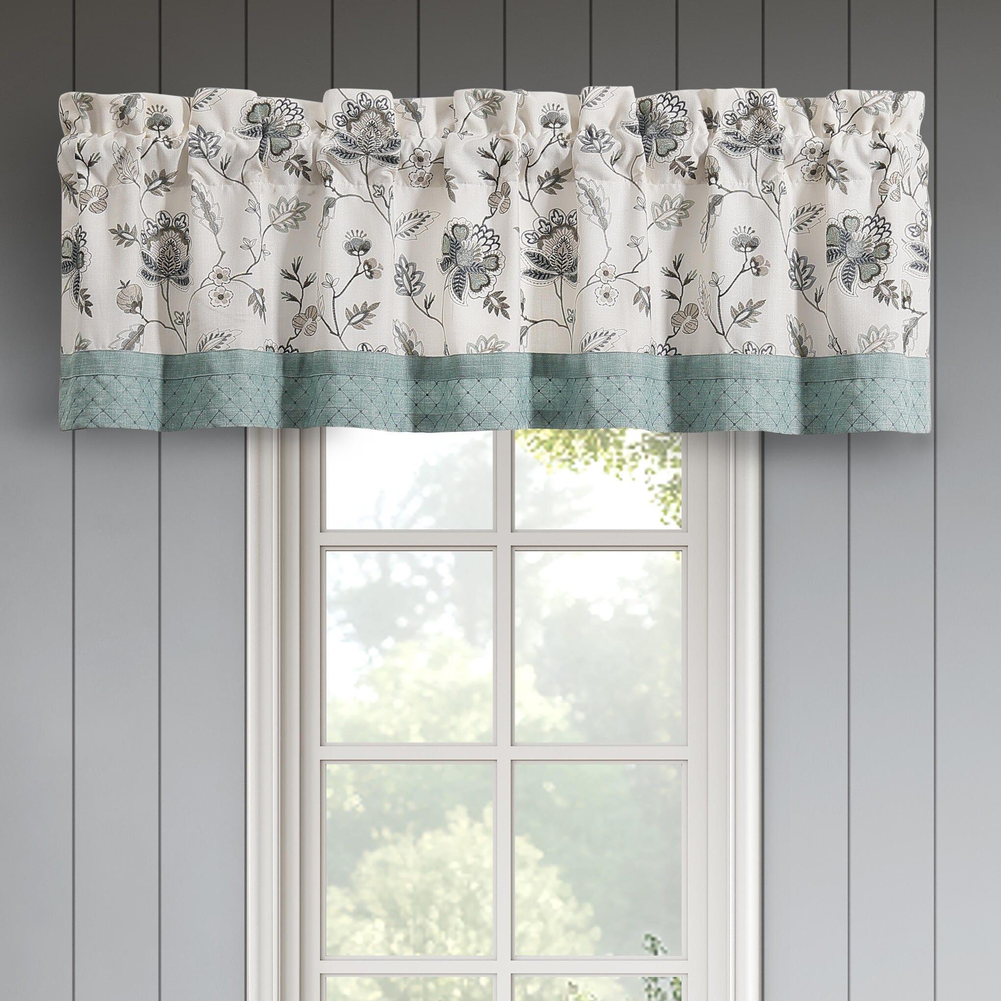 J. Queen New York Blossm View Window Straight Valance