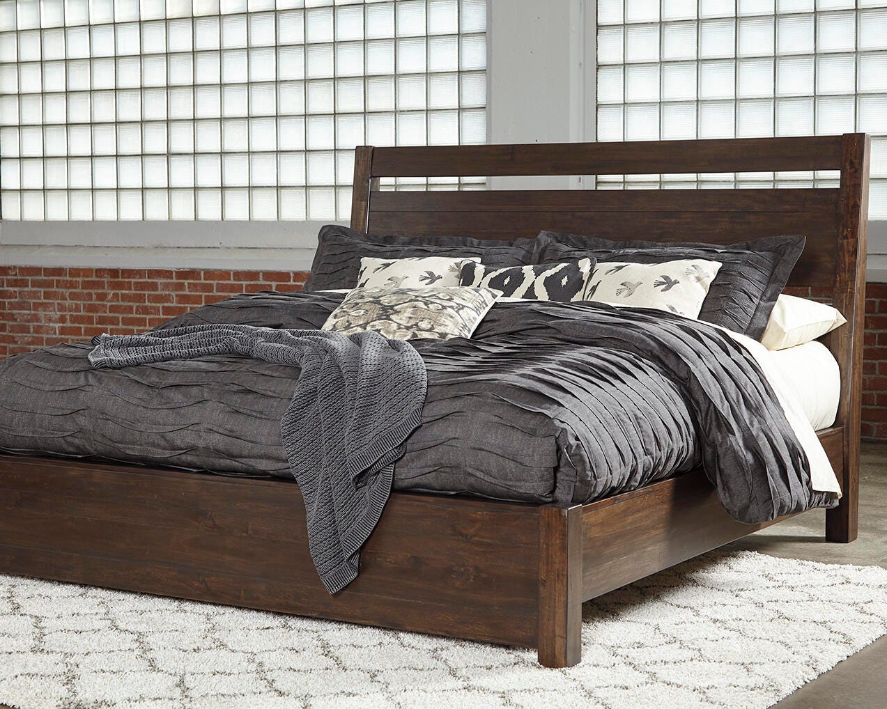 Starmore King Panel Bed, Brown, rollover
