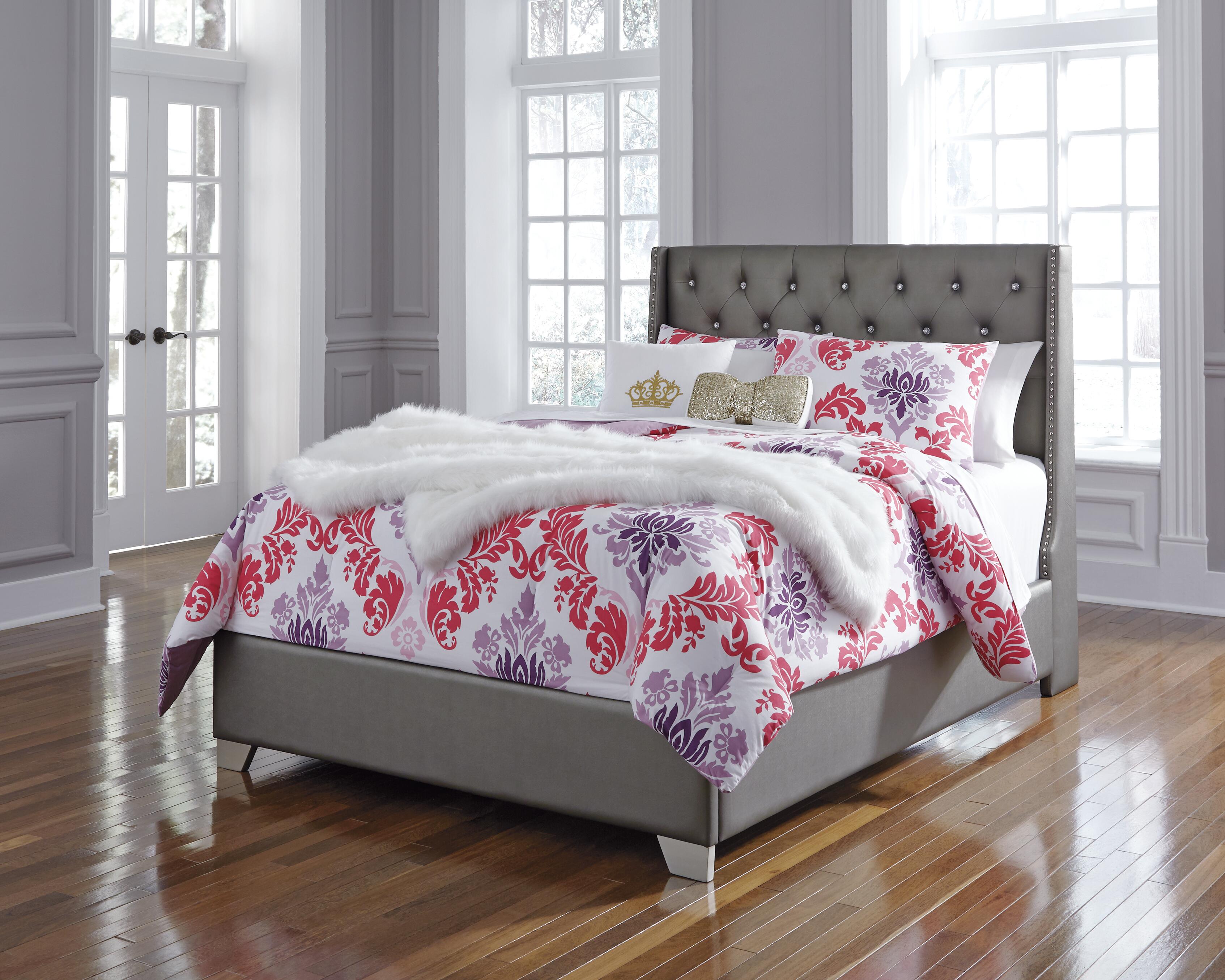 Coralayne Full Upholstered Bed, , large
