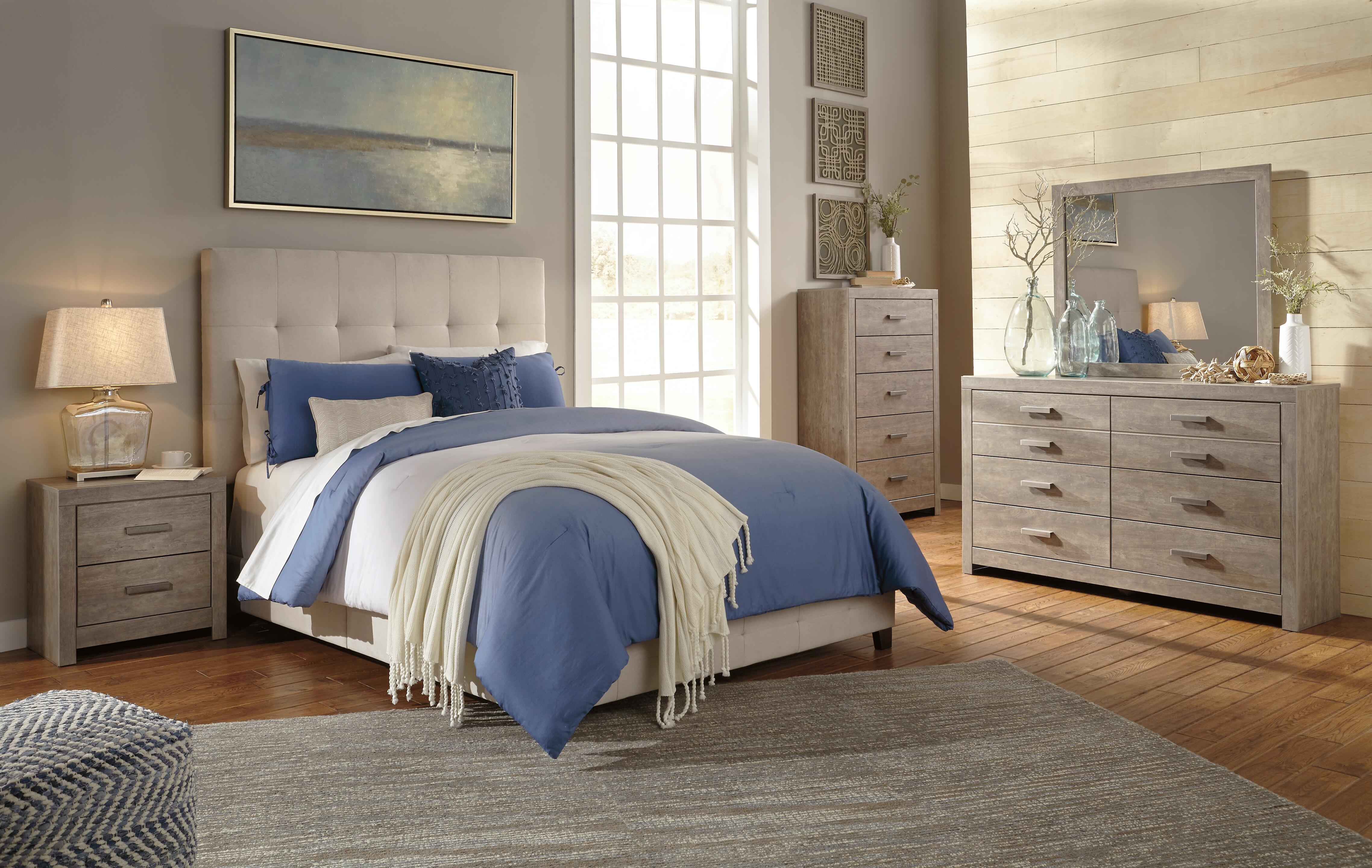 Culverbach Chest of Drawers - image 6
