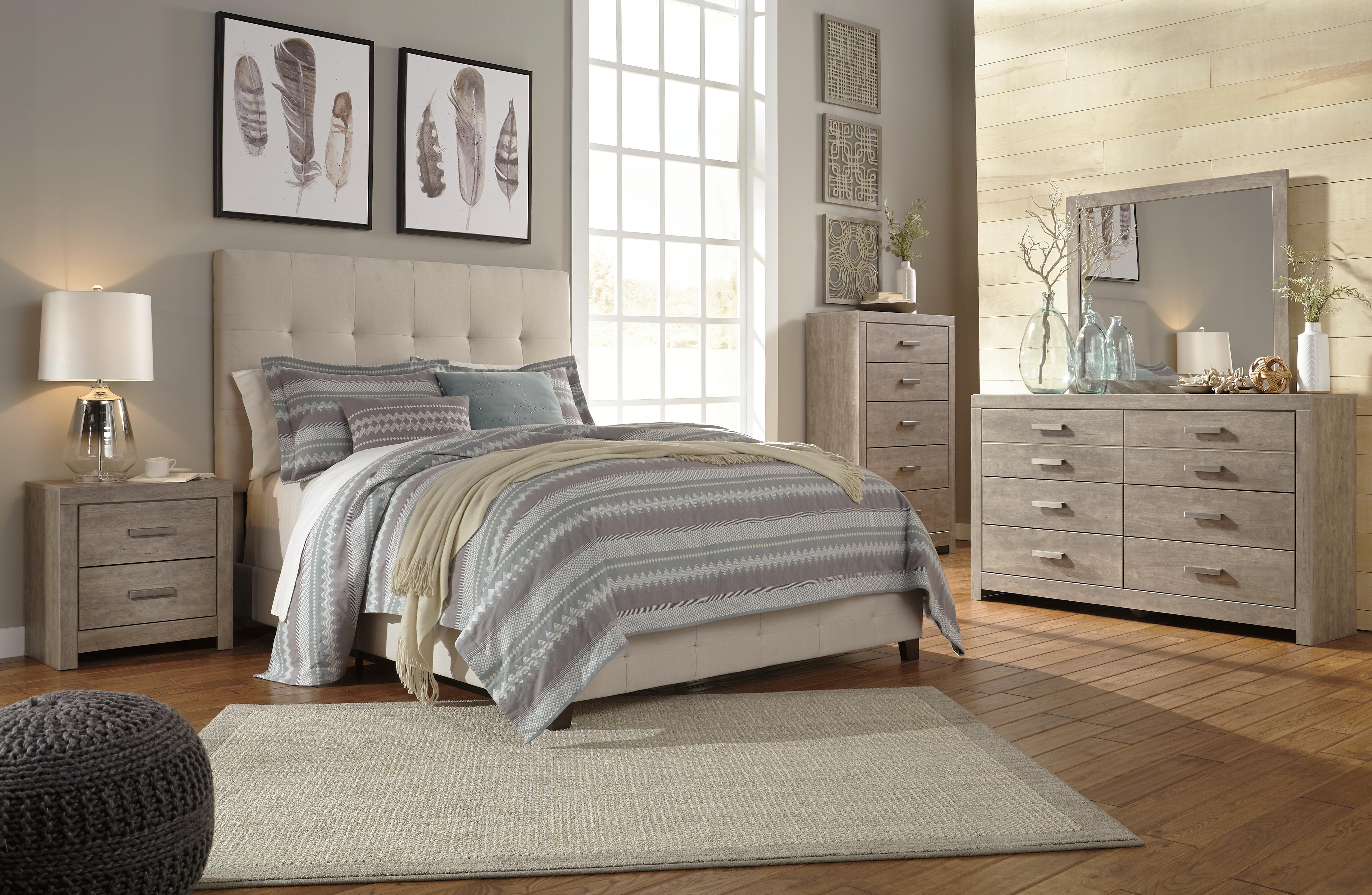 Culverbach Chest of Drawers - image 3