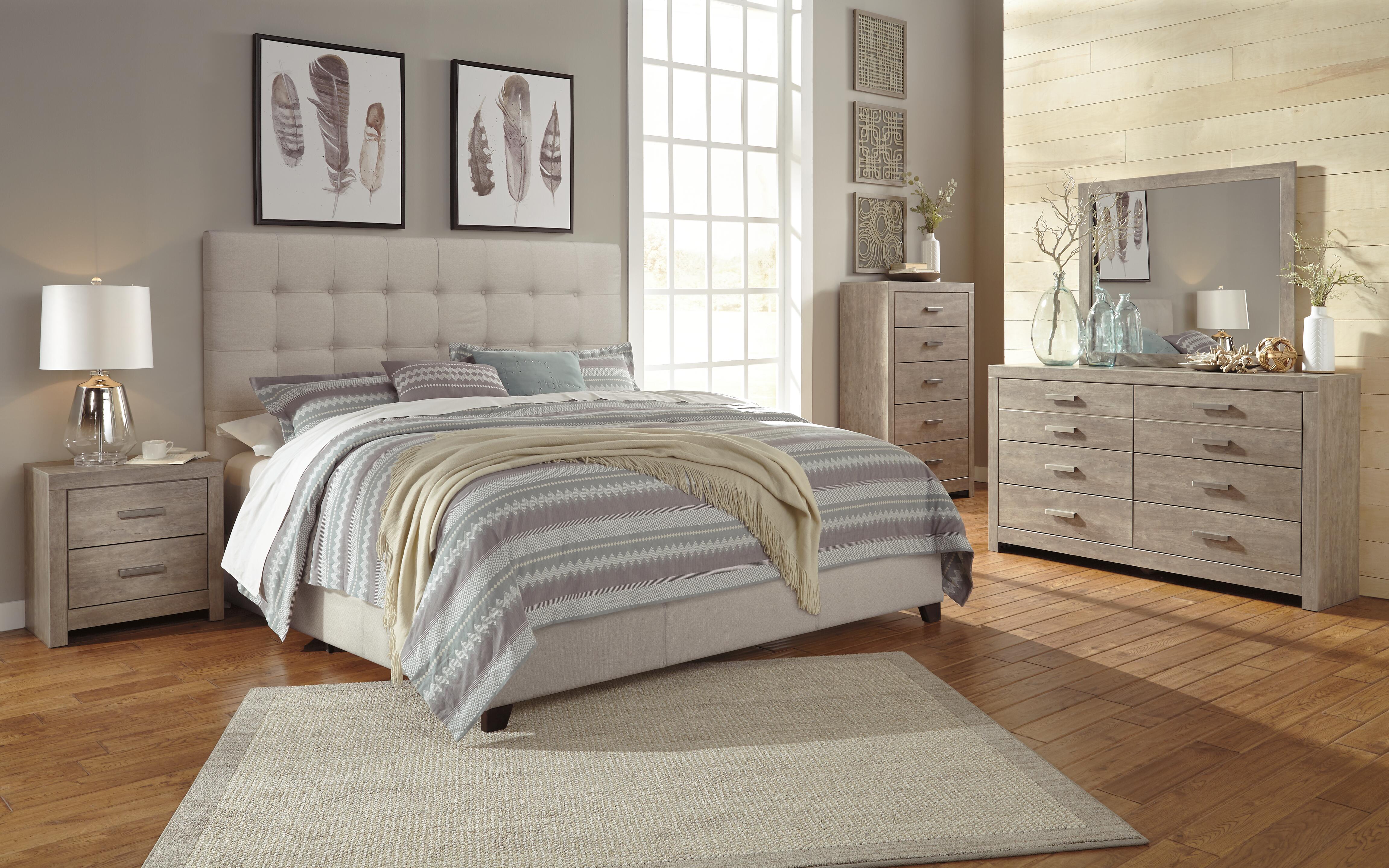 Dolante King Upholstered Bed - image 8