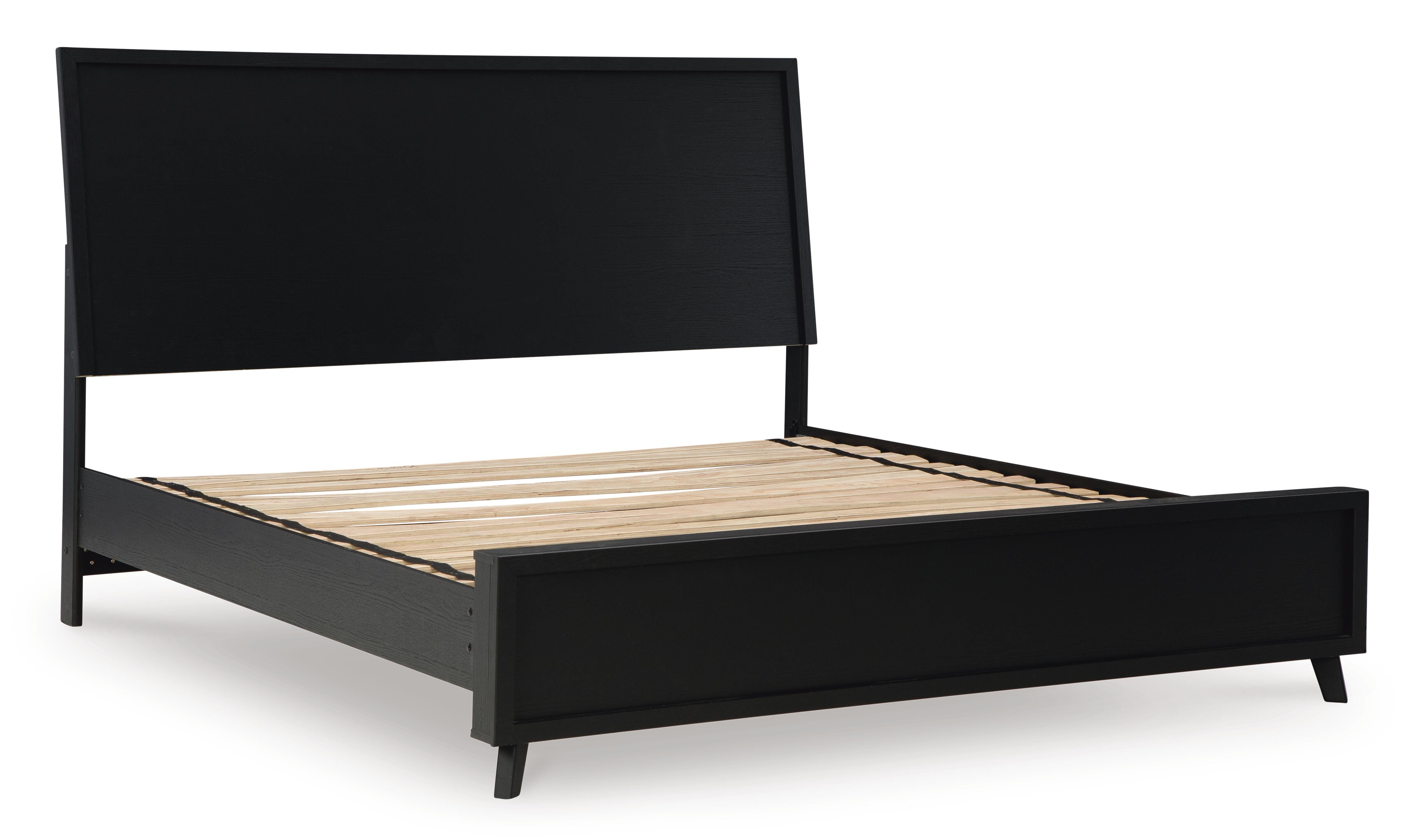 Danziar King Panel Bed - image 3