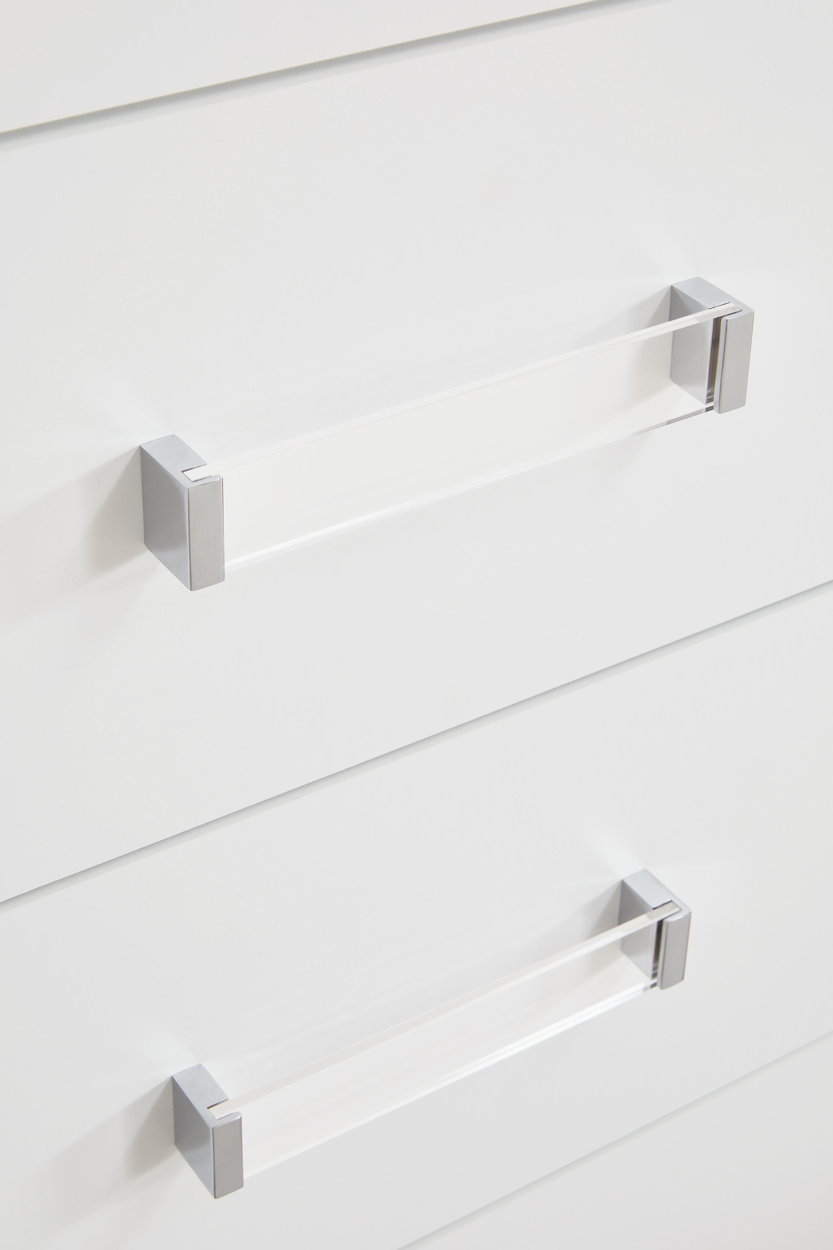 Raechalla Chest of Drawers - image 5