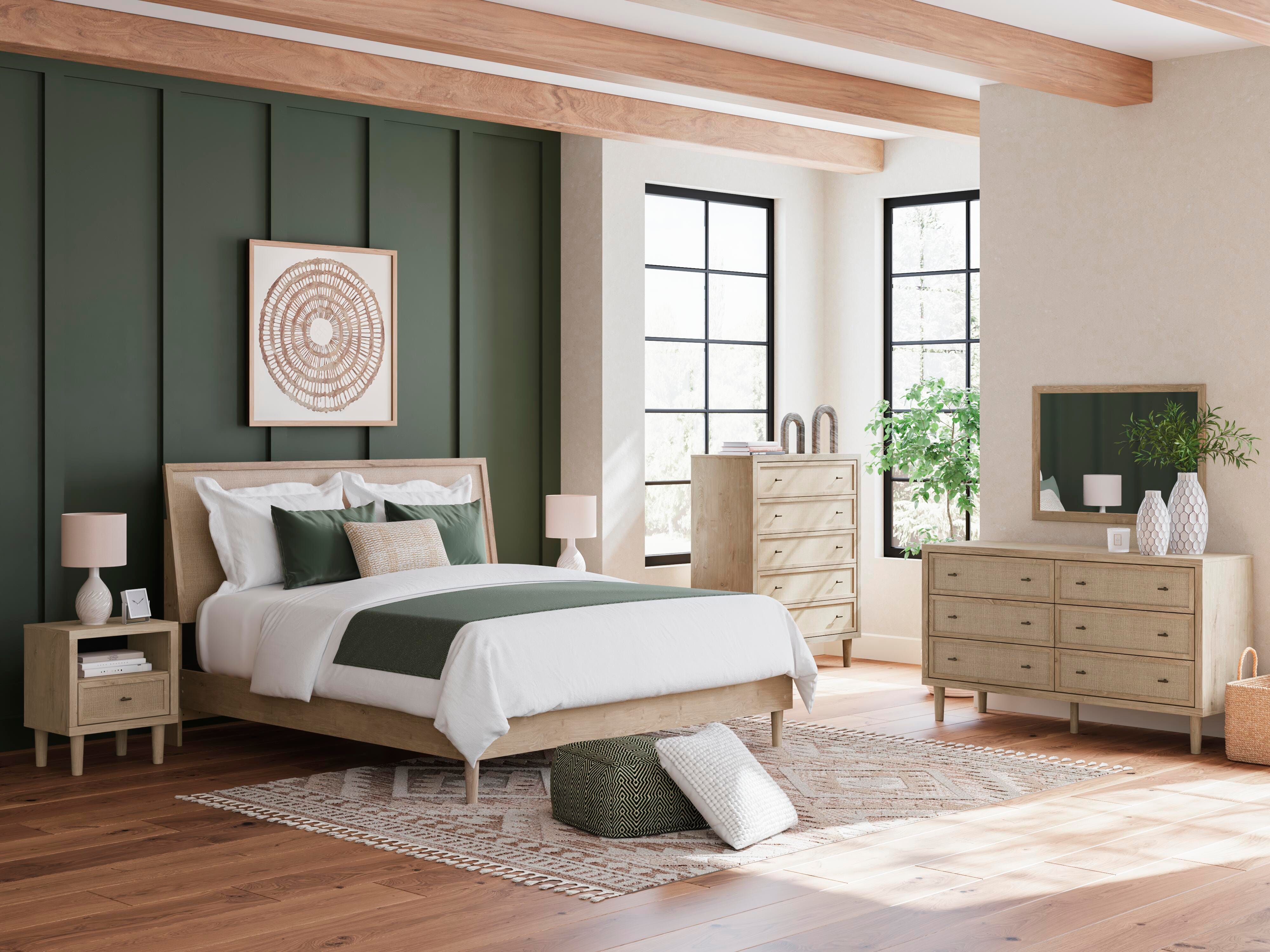 Cielden King Panel Bed - image 11