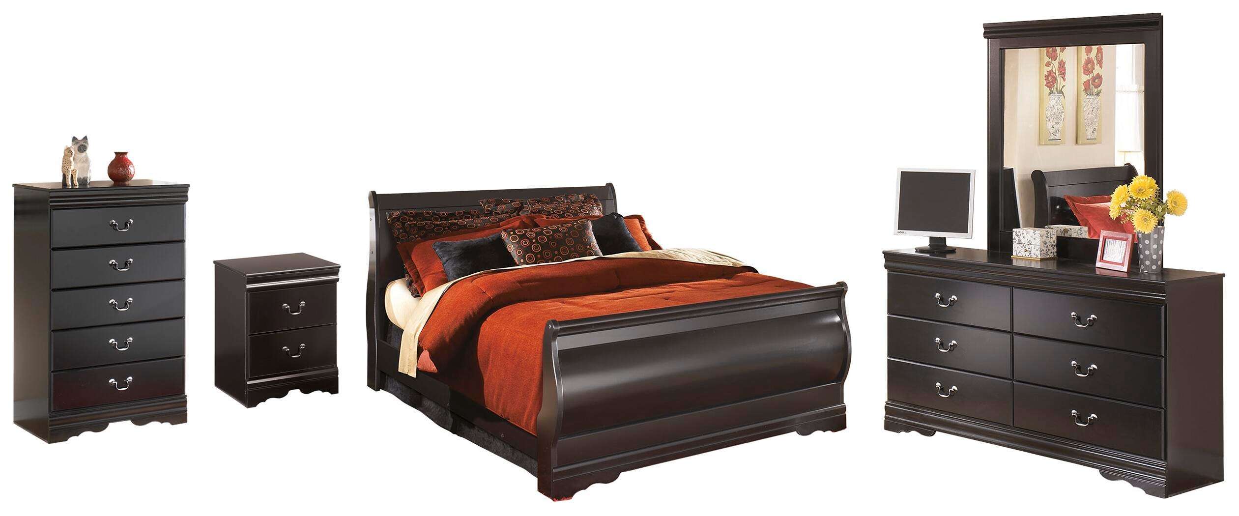 Cama trineo Queen Huey Vineyard con cómoda, espejo, baúl y mesita de noche - image 1
