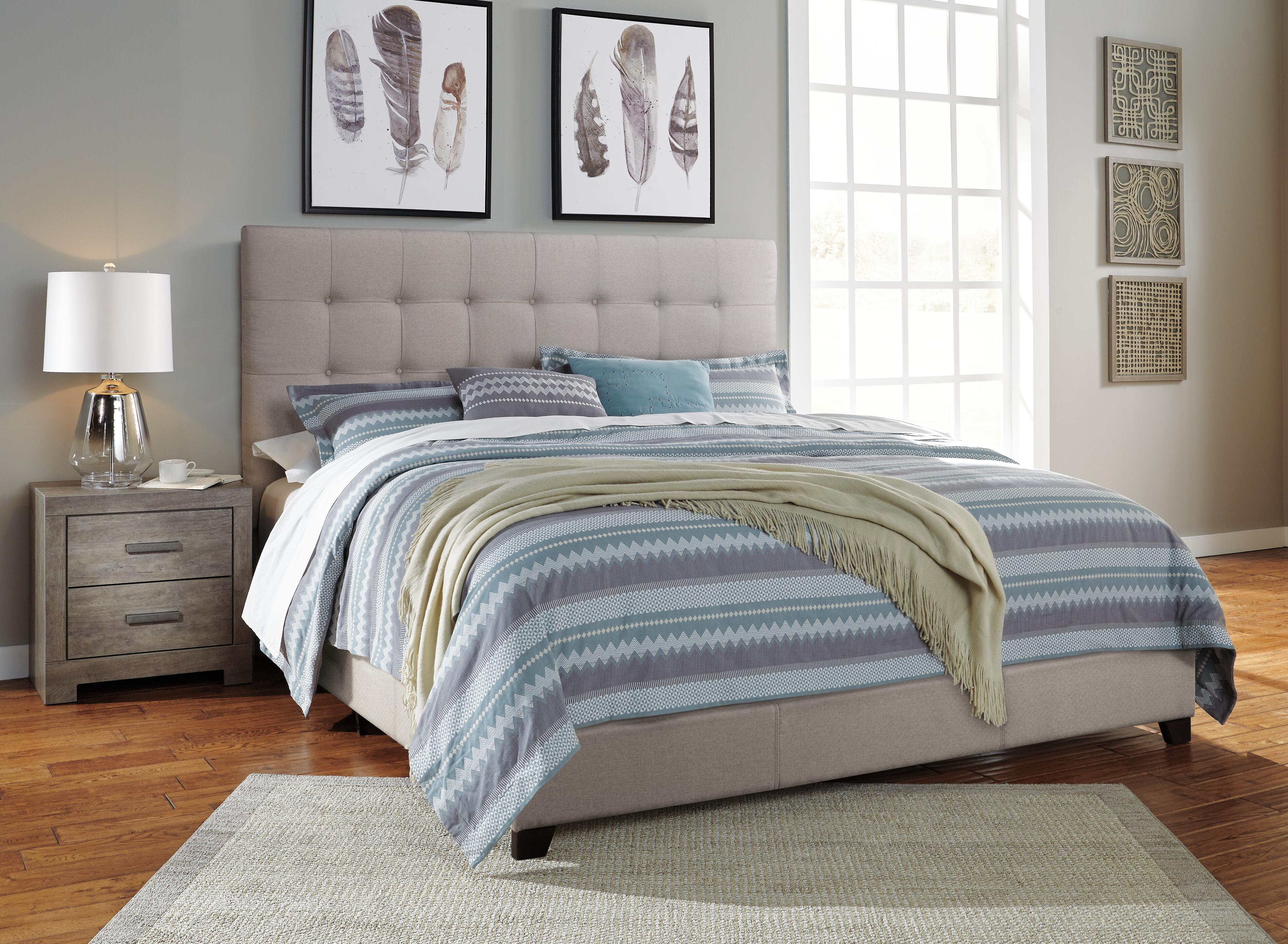 Dolante King Upholstered Bed - image 5