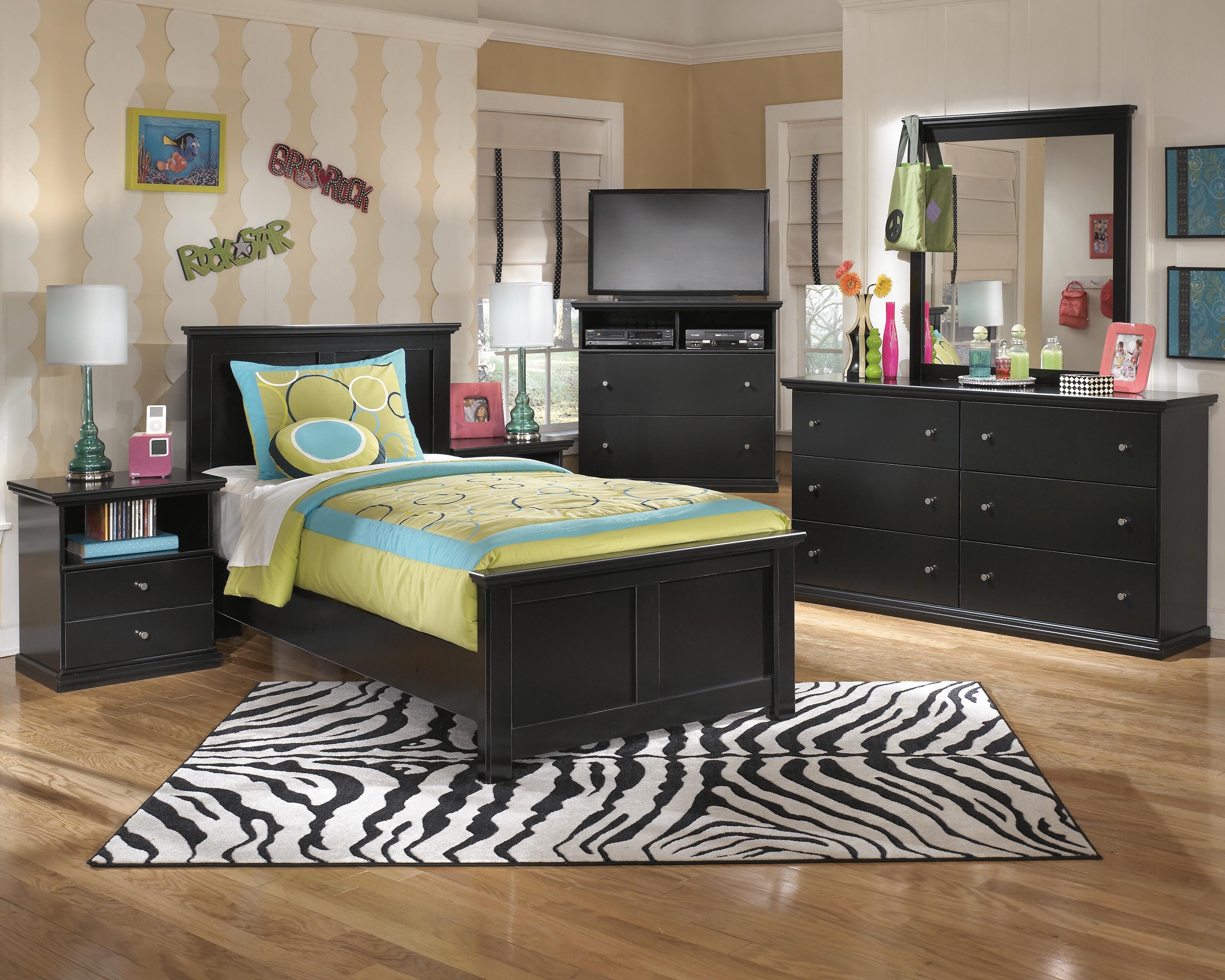 Maribel Dresser - image 12