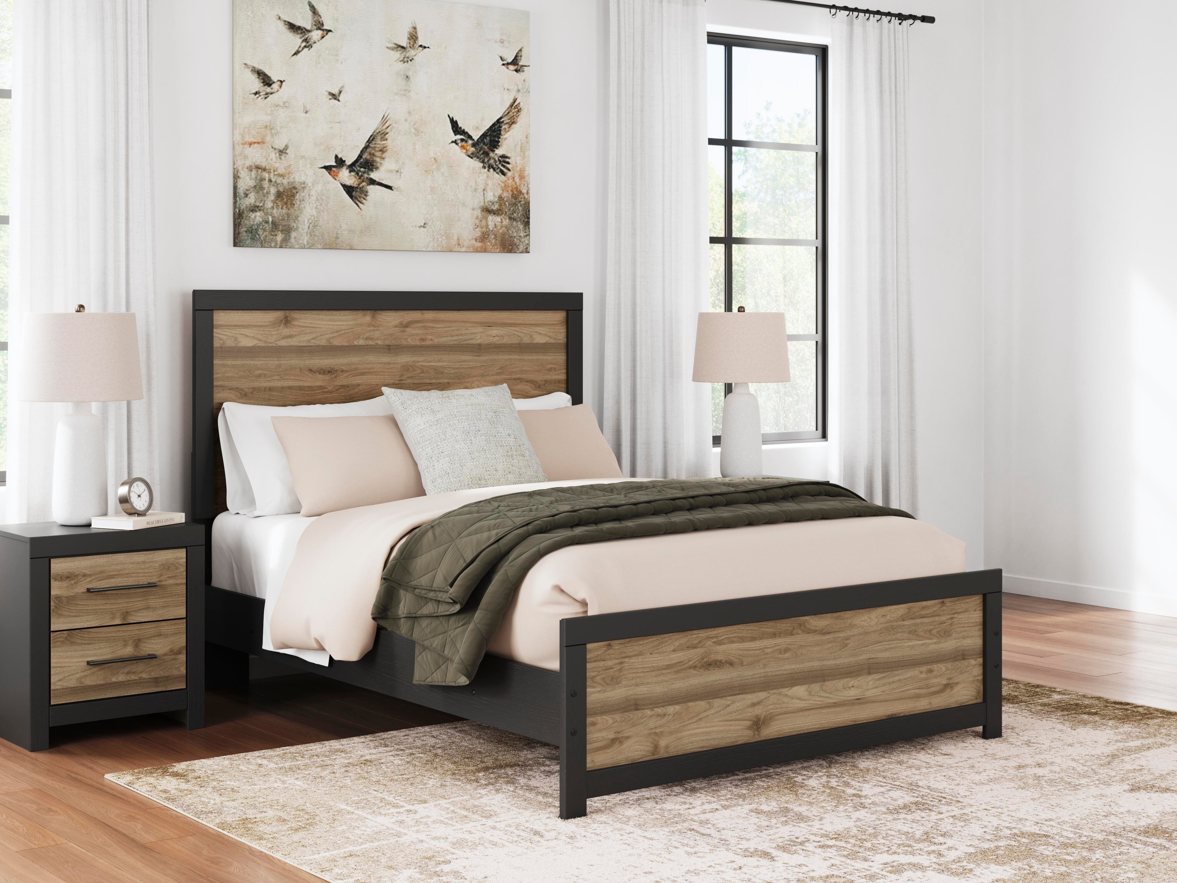 Vertani Queen Panel Bed, Black, large
