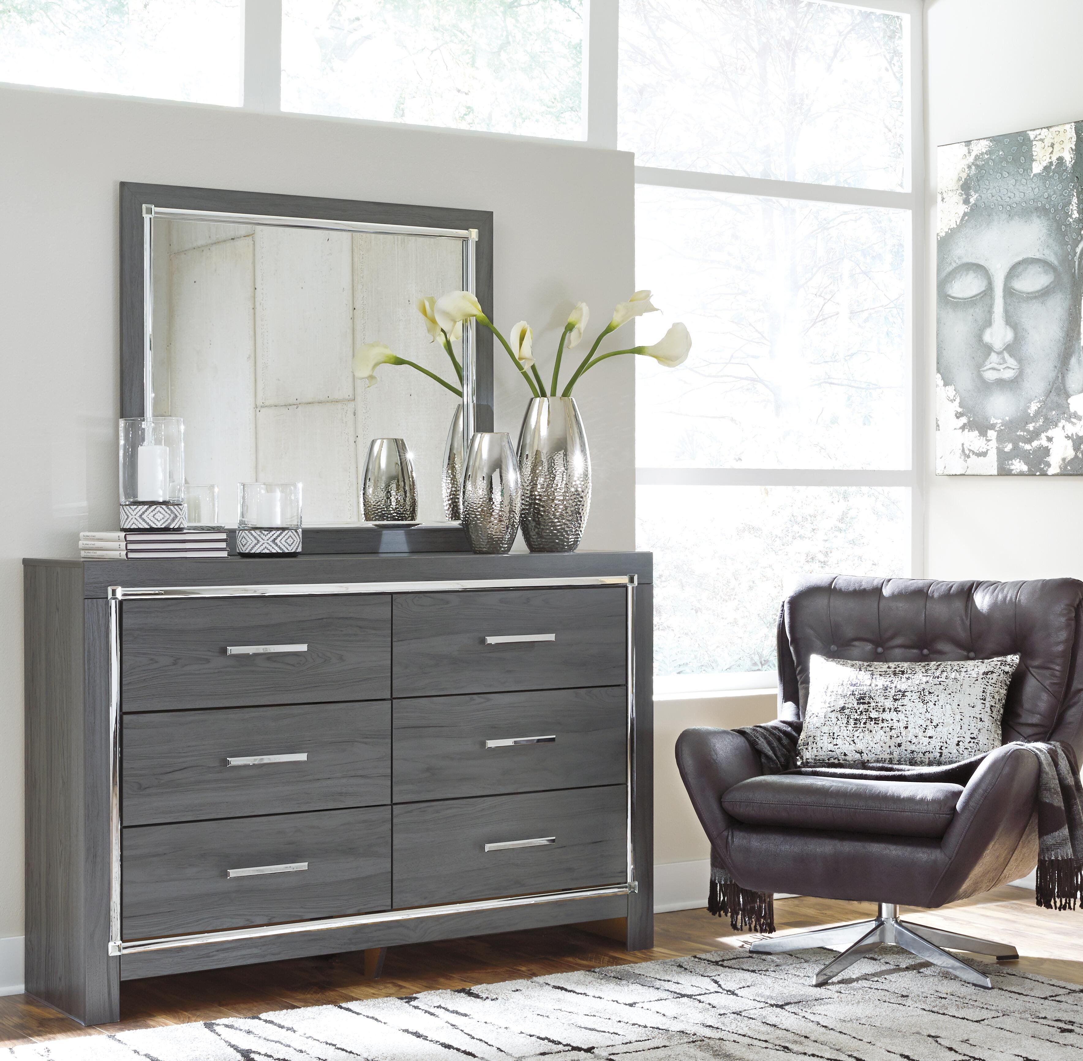Lodanna Dresser - image 3