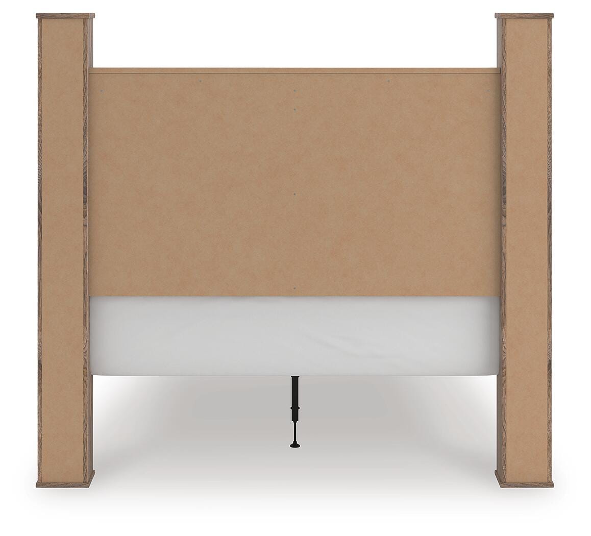 Keithland Queen Poster Bed, Dresser and Nightstand - image 14