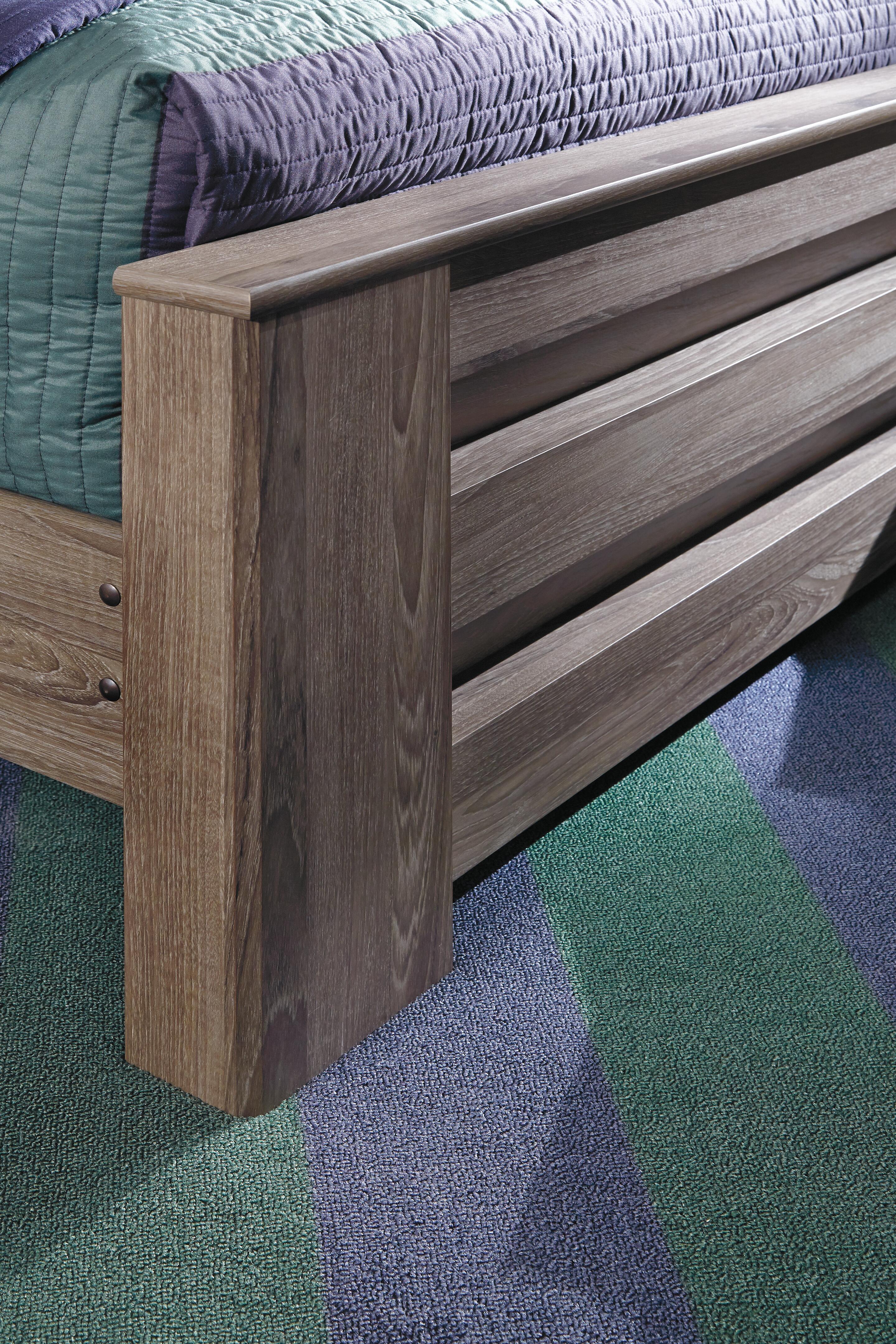 Zelen Queen Panel Bed | Ashley