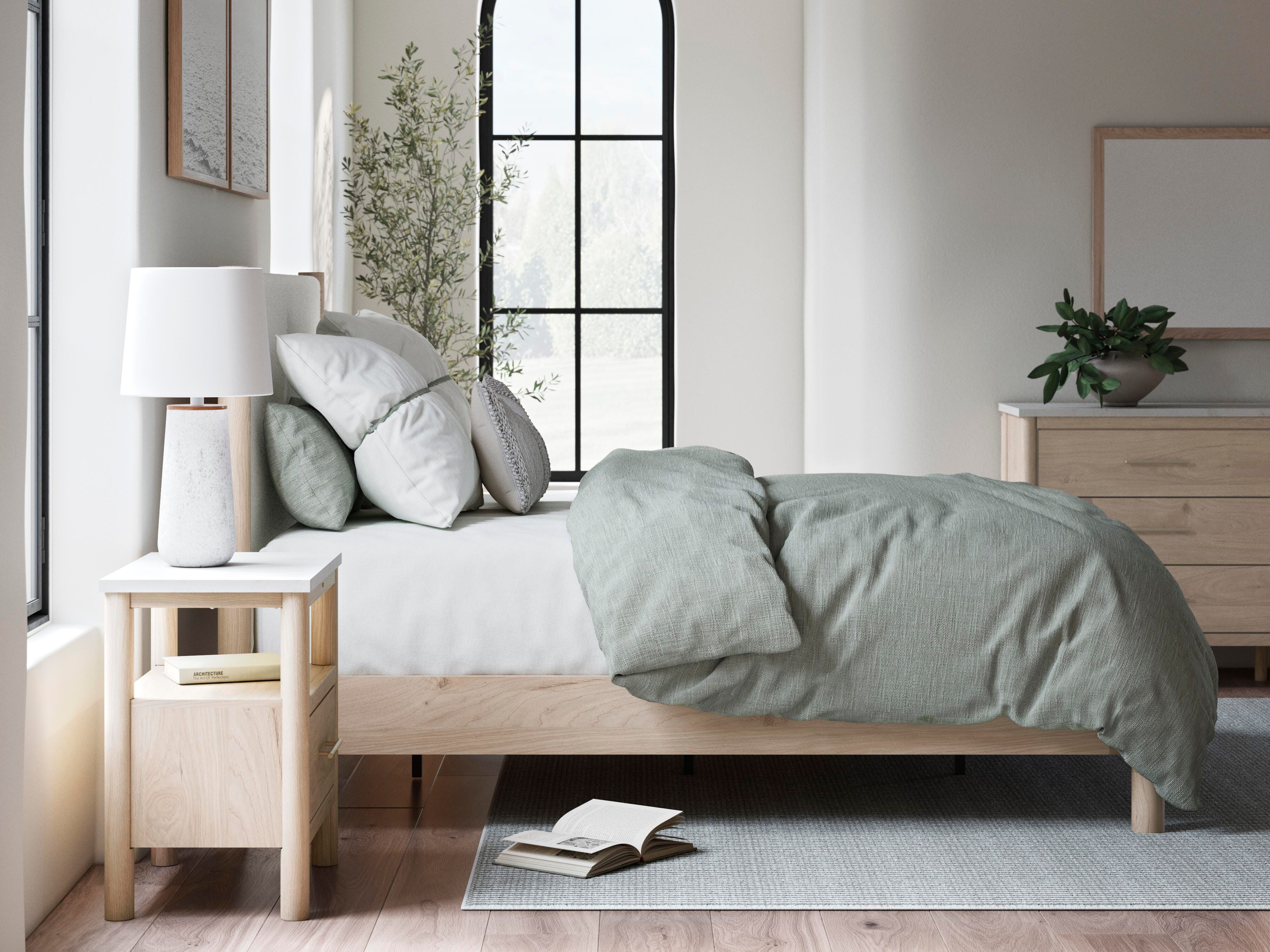 Cama con panel Queen, cómoda, espejo y mesita de noche Cadmori - image 19
