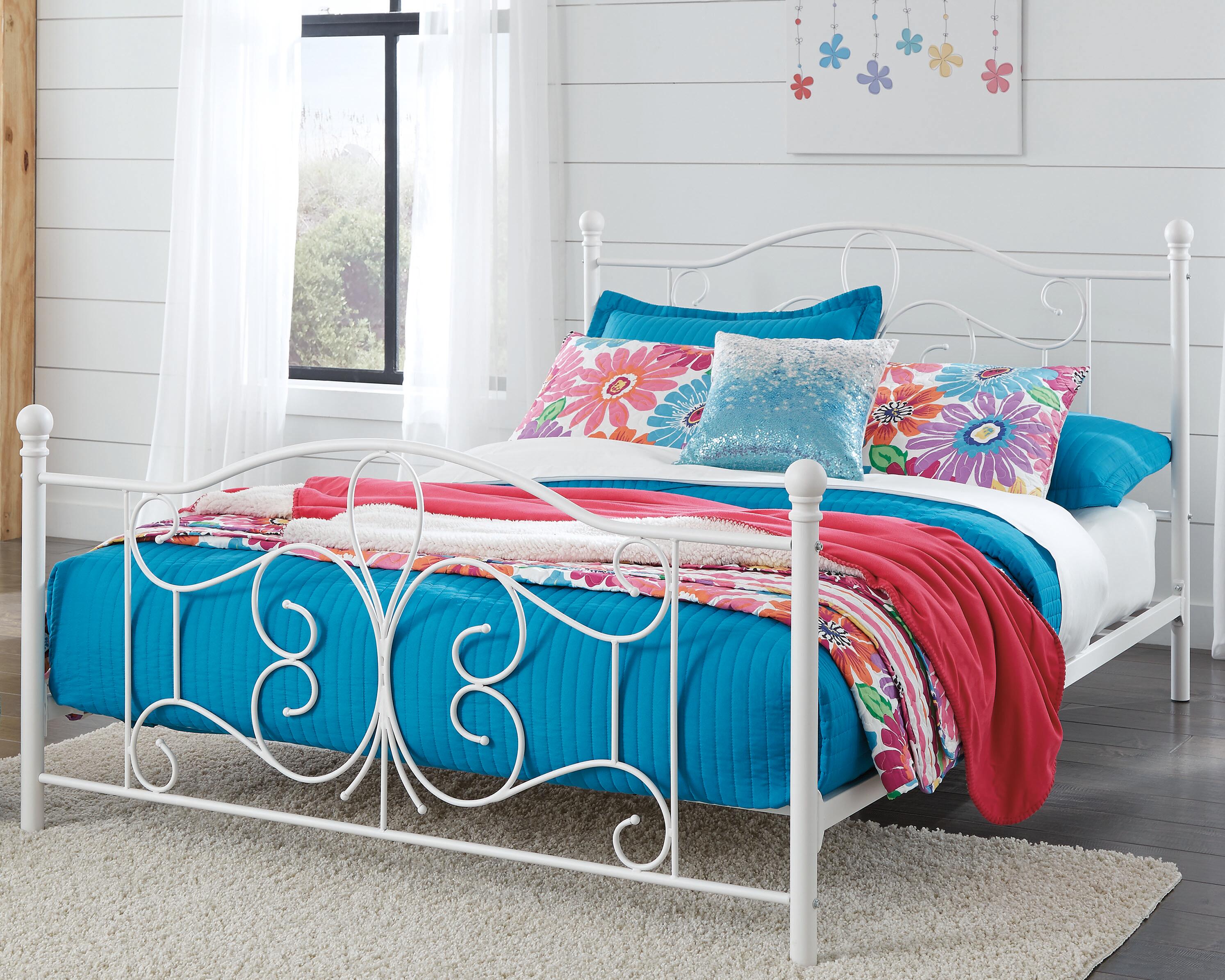 Nashburg Full Metal Bed, White, large